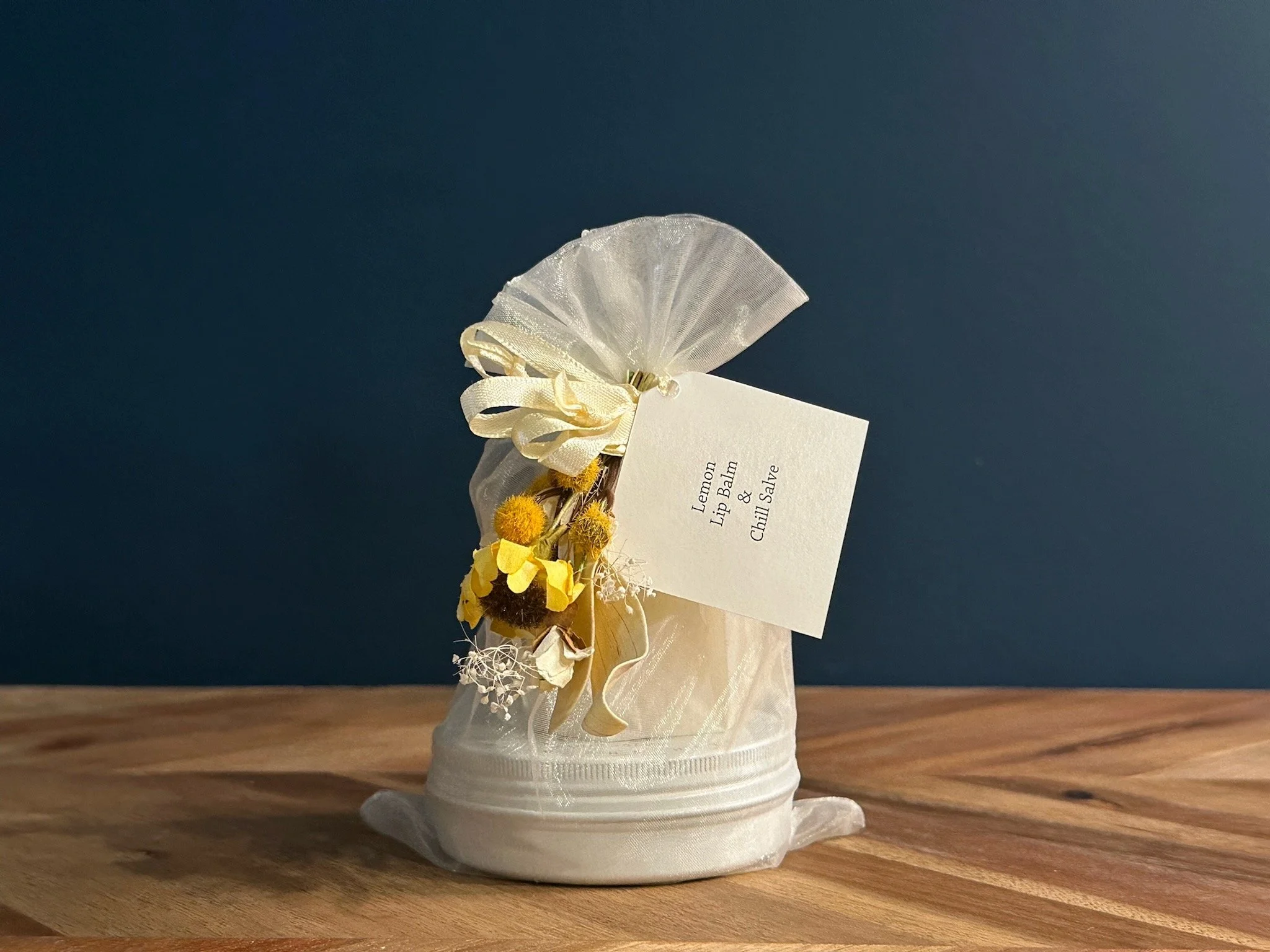 Little Bee Gift Tower