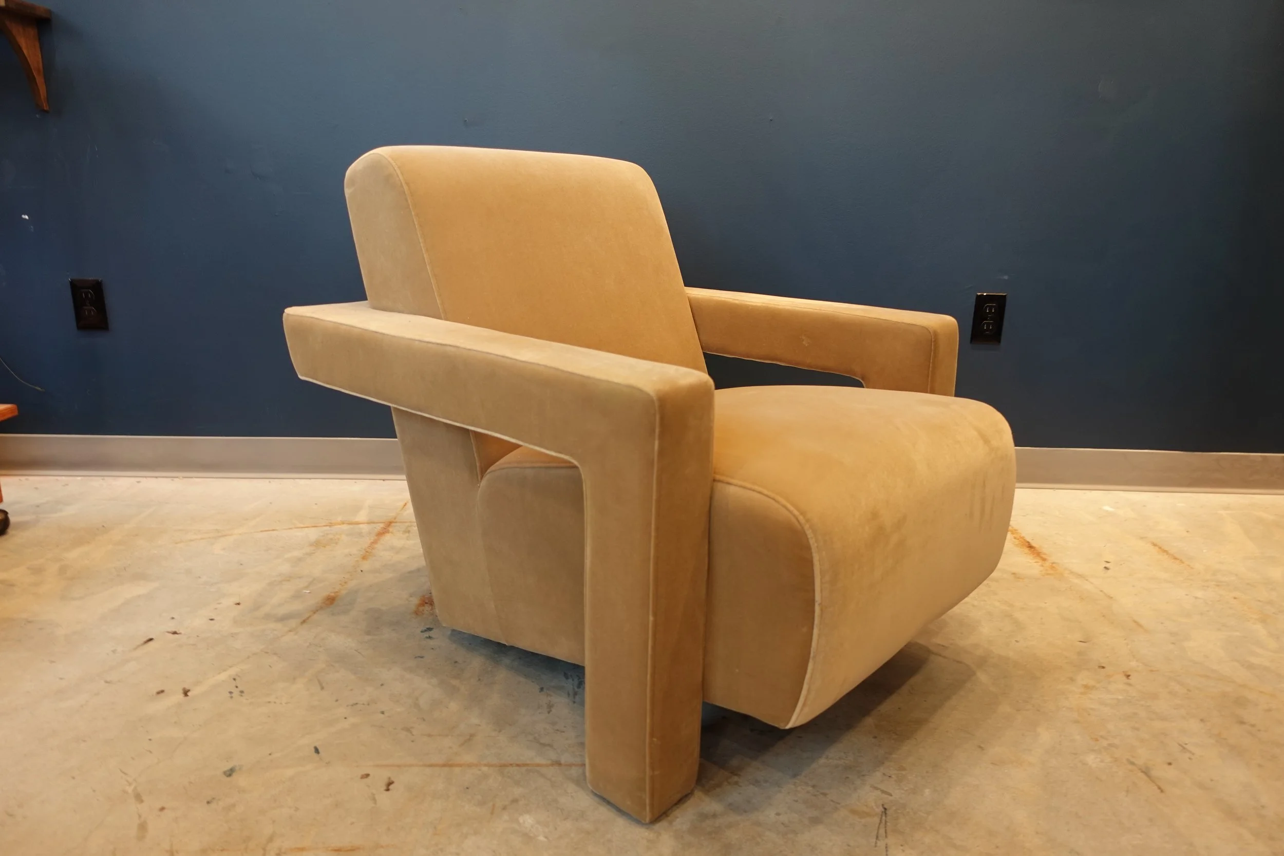 28.5" Upholstered Velvet Sculptural Armchair