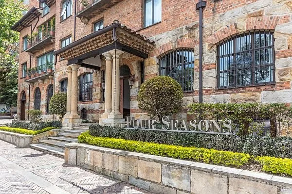 Four Seasons Casa Medina