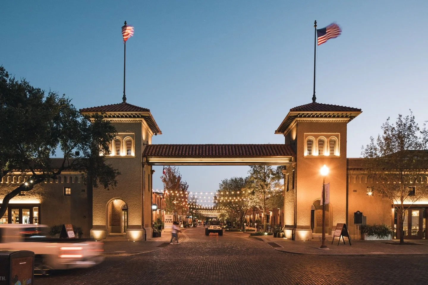 Now offering ✨curated skin experiences✨ @ Fort Worth Stockyards in collaboration with @skinwrangler 

Limited dates. Intentionally curated. Set against one of Fort Worth&rsquo;s most iconic destinations, blending results-driven skincare with a unique