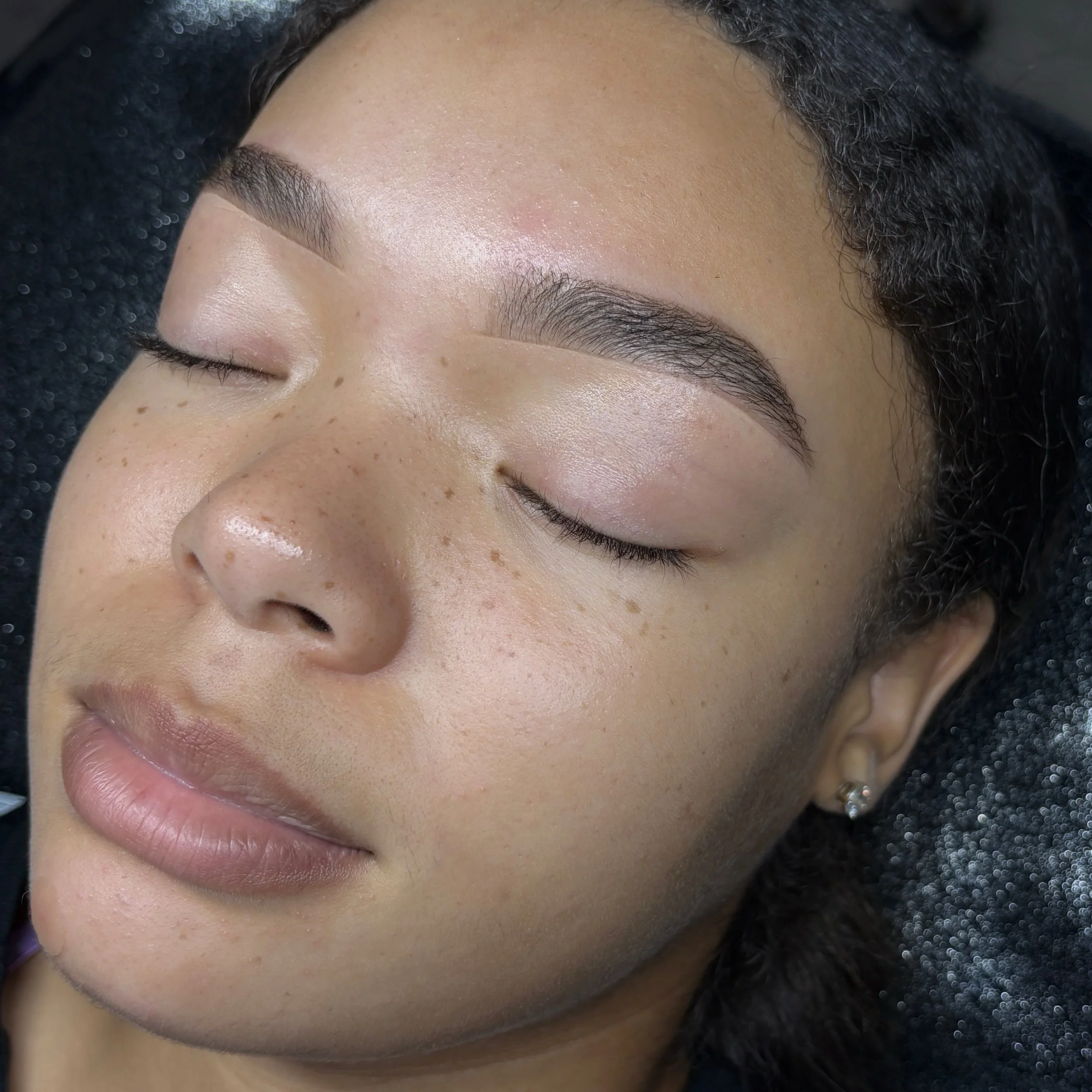 Fill + Sculpt | Brow Enhancement

This service is for clients who want a groomed look that&rsquo;s more temporary than a tint but more enhanced than a simple brow wax. 

Accepting NEW brow clients till the end of the month. ✨

🔗 www.tahirahelahi.com