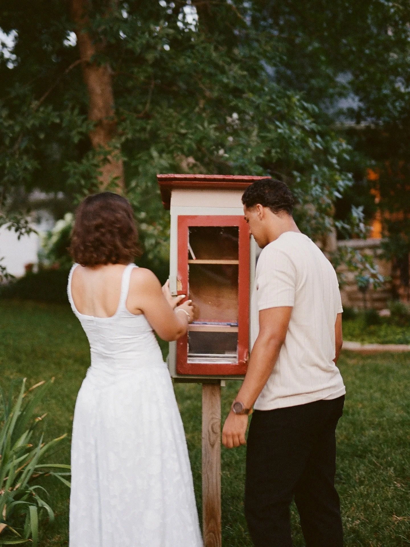 A stop at the little library is always a good idea. 💌