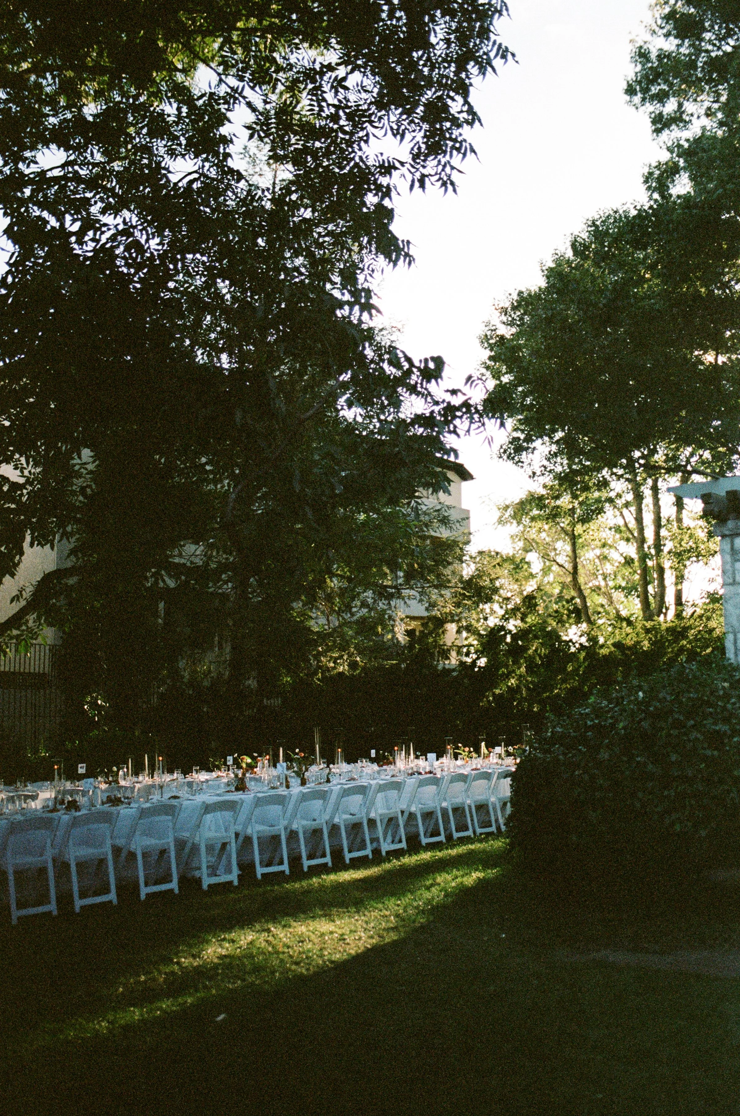 Backyard wedding at the Simpson House.