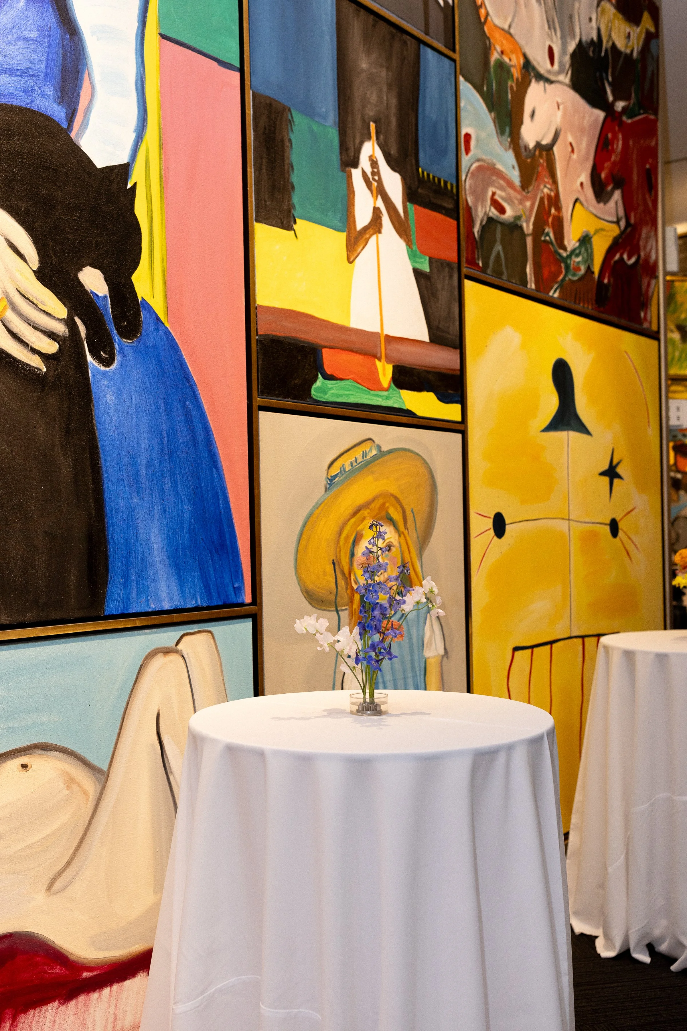 photo of wedding florals at the kemper museum of art