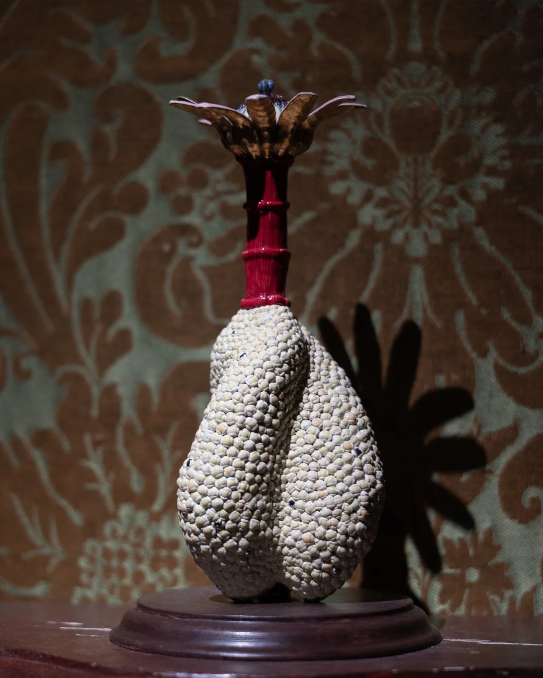 THE ONLY TRUE PROTEST IS BEAUTY⁠
&ndash; 04.10.2026⁠
FONDAZIONE DRIES VAN NOTEN, PALAZZO PISANI MORETTA, VENEDIG | VENICE⁠
⁠
KAORI KURIHARA⁠
Ceramic sculpture, 2025⁠
Glazed stoneware⁠
Courtesy of the artist⁠
⁠
Noch einmal Kaori Kuriharas imagin&auml;