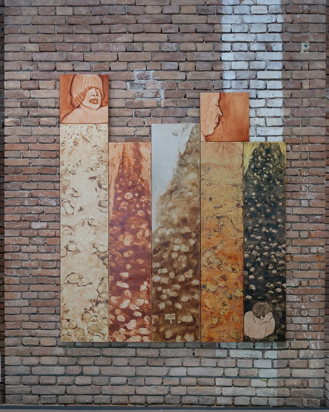 K&Ouml;NNT IHR NOCH? KUNST UND DEMOKRATIE | ARE WE STILL UP TO IT? ART AND DEMOCRACY⁠
&ndash; 18.10.2026⁠
K&Ouml;NIGSKLASSE, SAMMLUNG MODERNE KUNST⁠
SCHLOSS HERRENCHIEMSEE⁠
⁠
IDA APPLEBROOG⁠
Goya Road III, 1987⁠
7-teilig | 7-part⁠
⁠
Inspiriert von Fr