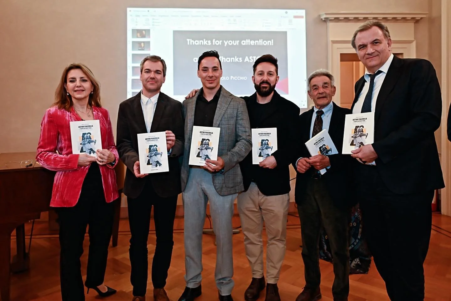 Day 1 ✨ | 27 February 2026

The beginning of the International Competition ASTOR PIAZZOLLA&reg; at Sala Recchi @salarecchi_como, Palazzo Lambertenghi &mdash; an evening of stories, legacy, and music.

Opened by Laura Moro @laura_g_m_moro (Editorial D