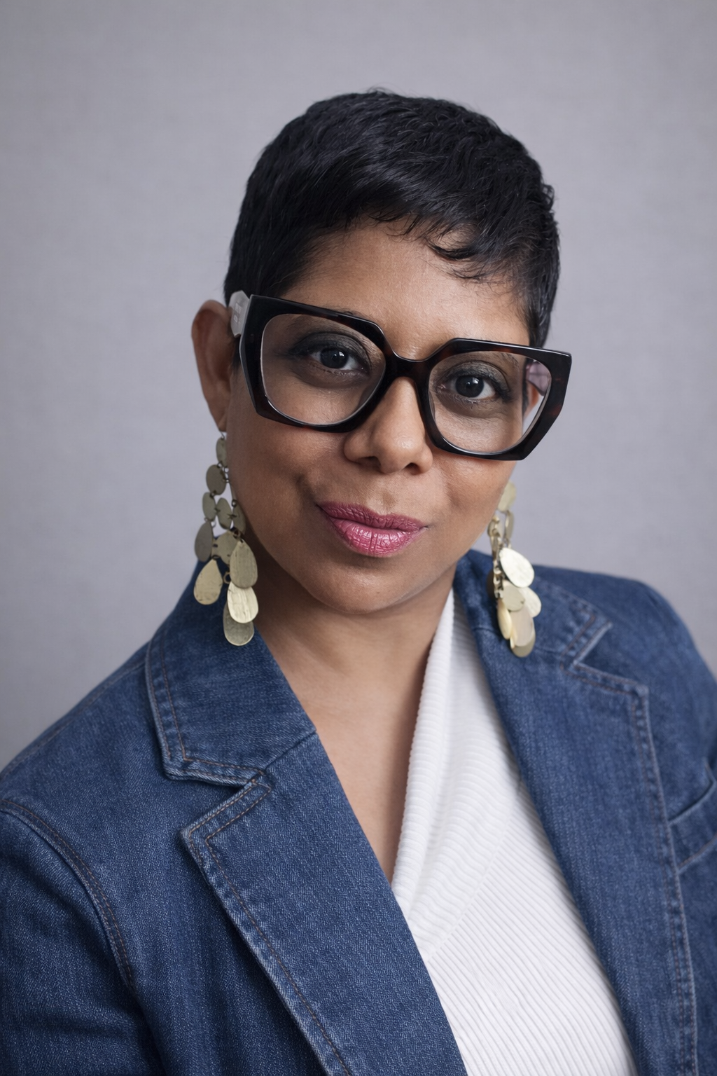 Portrait of Jenny, Registered Social Worker offering online counselling