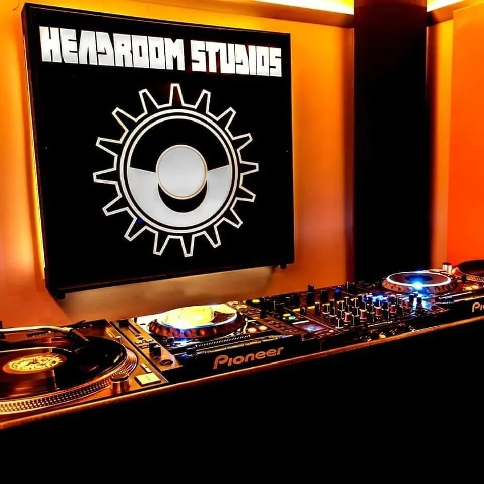  'Headroom Studio' signage - Twelve34 Productions