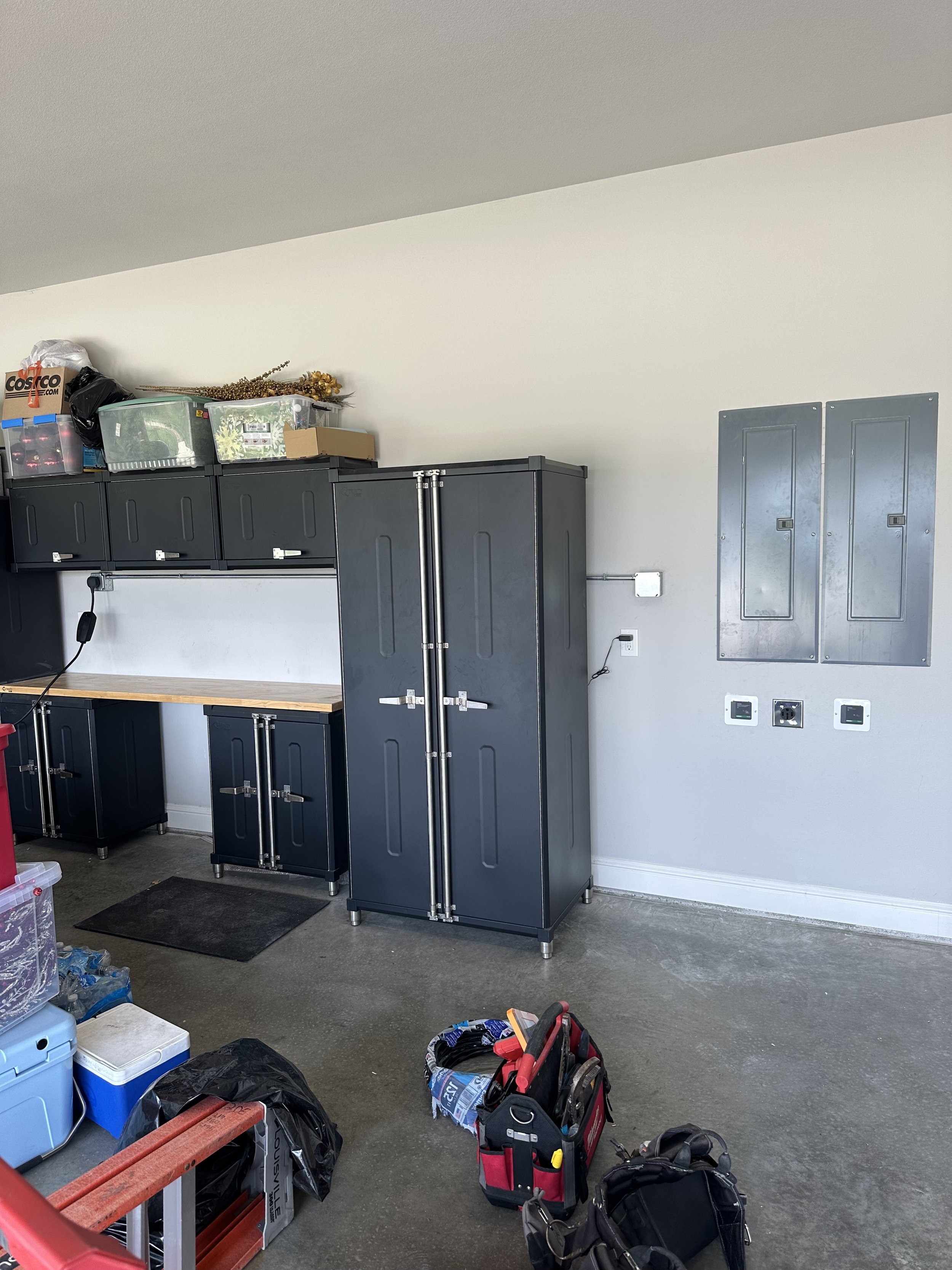 spd and chargers.jpg