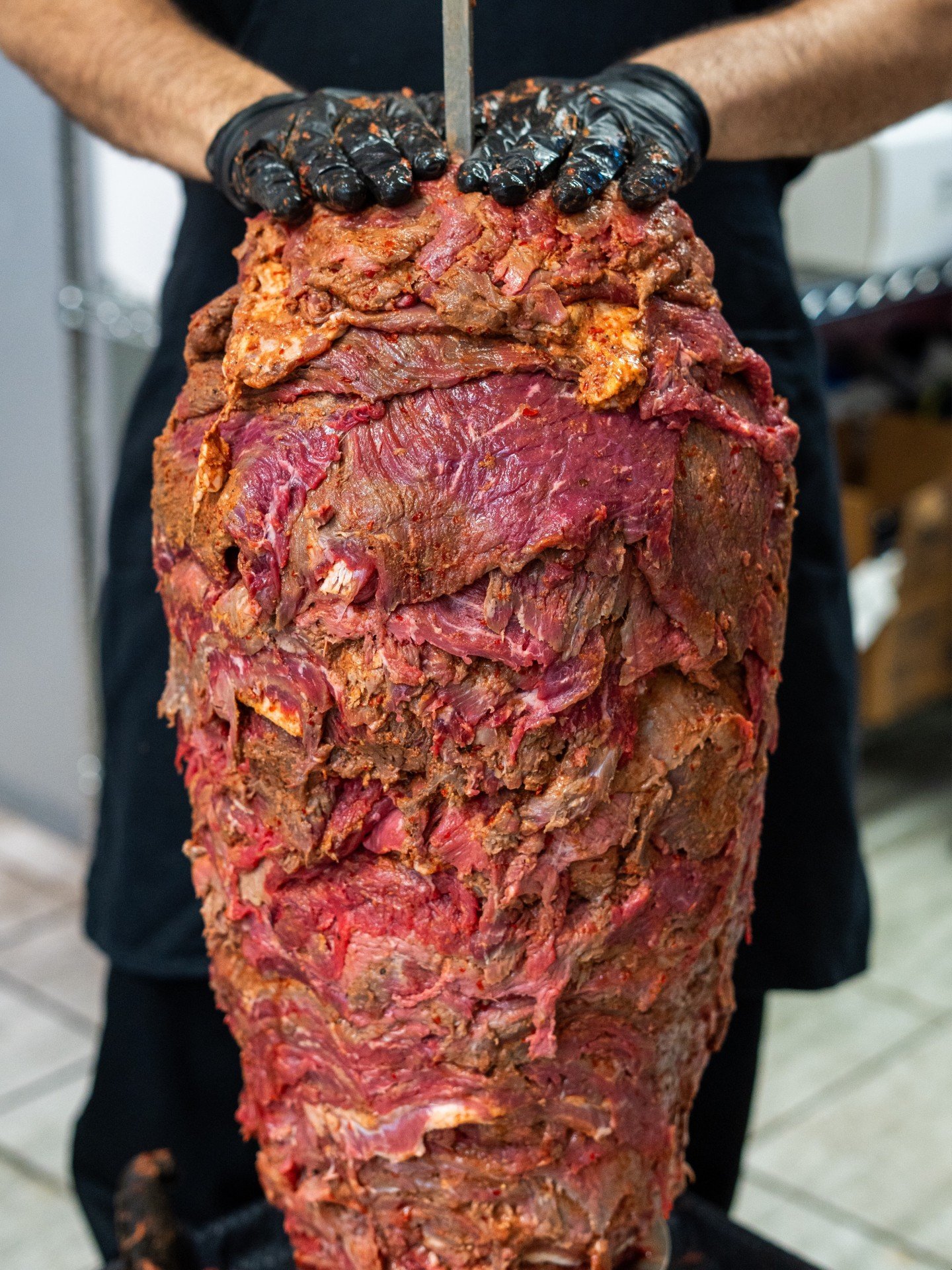 Crafted by hand. Built with passion.
Every layer seasoned.
Every slice stacked with intention.
This isn&rsquo;t fast food &mdash;
this is tradition on a skewer.

Shawarma lovers, are you ready? Come try today! 🥙🔥

#indianapolis #Shawarma #CamDesign