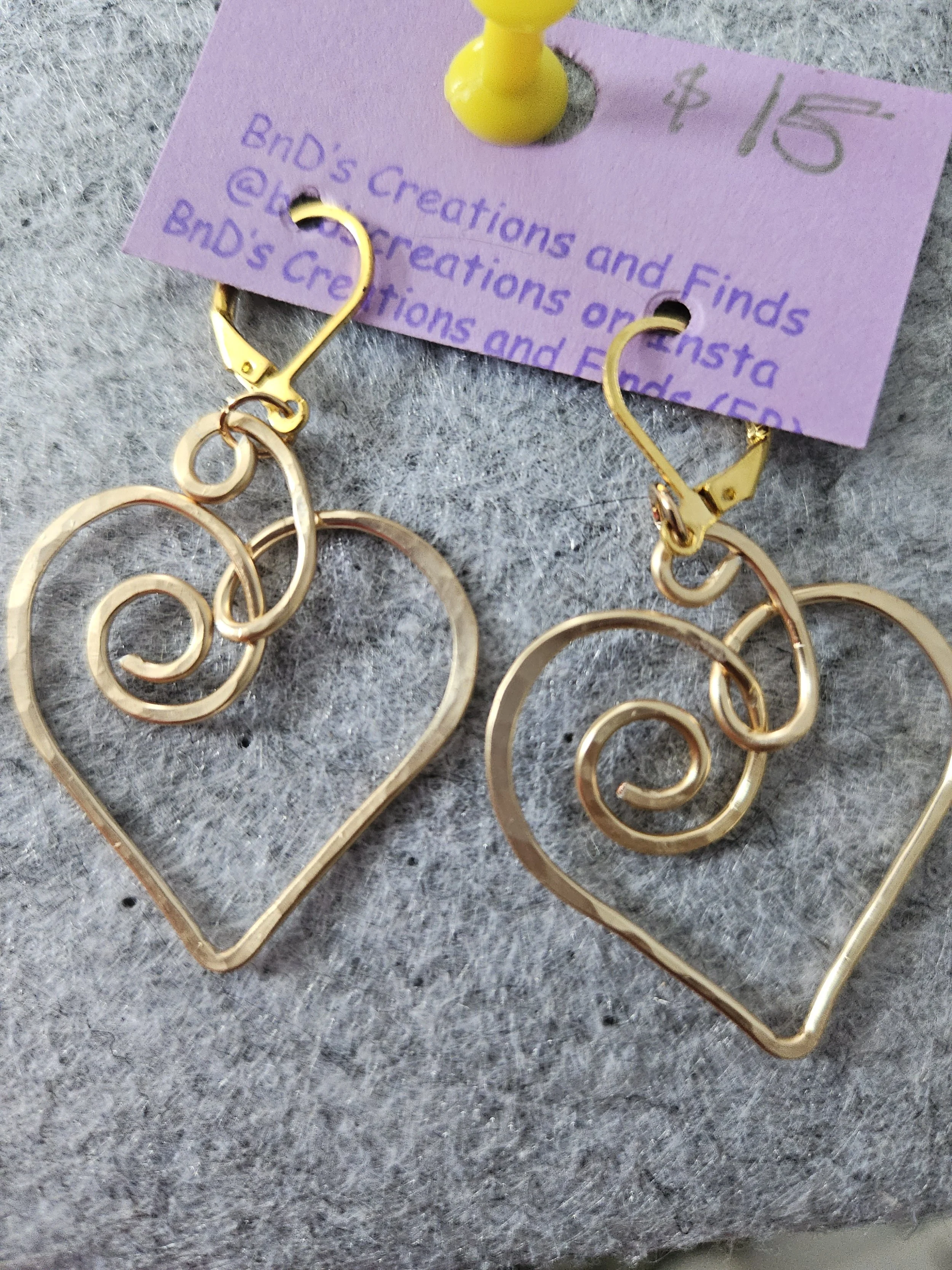 Vopper worr heart fancy earrings