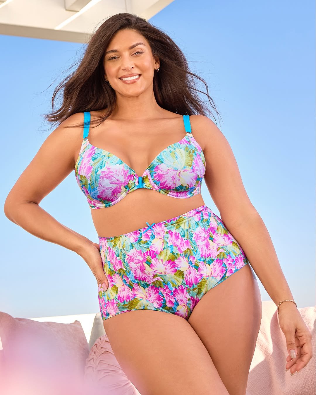 ¡El bra que cambiará tu día a día! Broche frontal Doble tela en espalda Tirantes anchos ¡Corre por el tuyo con tu Experta Ilusión y en ilusion.com! #DondeHayUnaMujerHay.jpg
