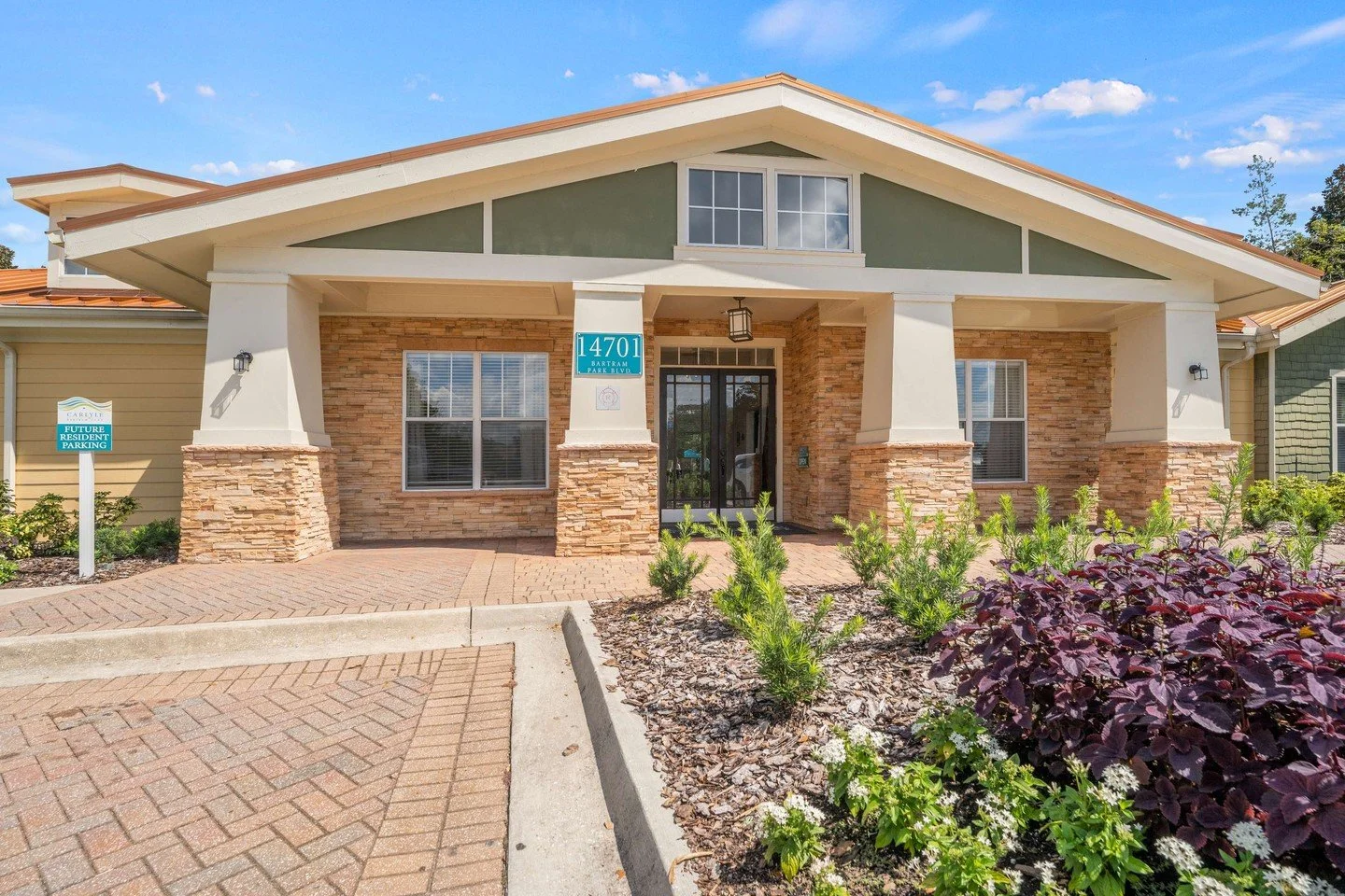 Have questions about our community? Swing by the Leasing Office! Our team is happy to help with all your needs.

#carlyleatbartrampark #carlyleatbartramparkapts #bartrampark #jacksonville #jaxfl