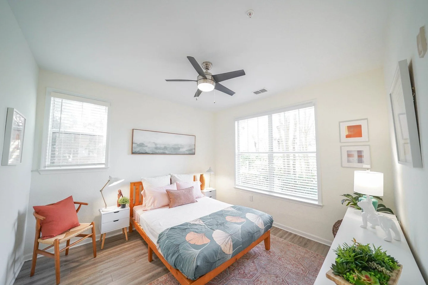 Finally the weekend 😌 Time to relax, recharge, and enjoy the little things that make home feel like home.

#WeekendVibes #RelaxAtHome #CarlyleAtBartramPark #JacksonvilleFL #BartramPark #ApartmentLiving #HomeSweetHome #CommunityLiving #ResidentLife #