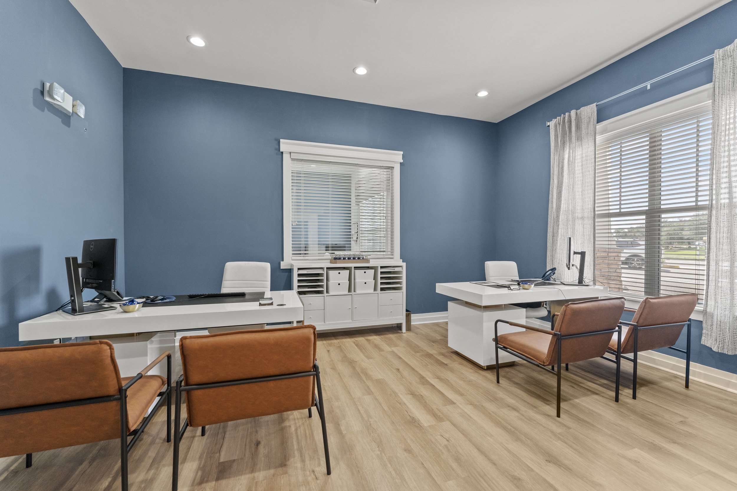 Leasing Office