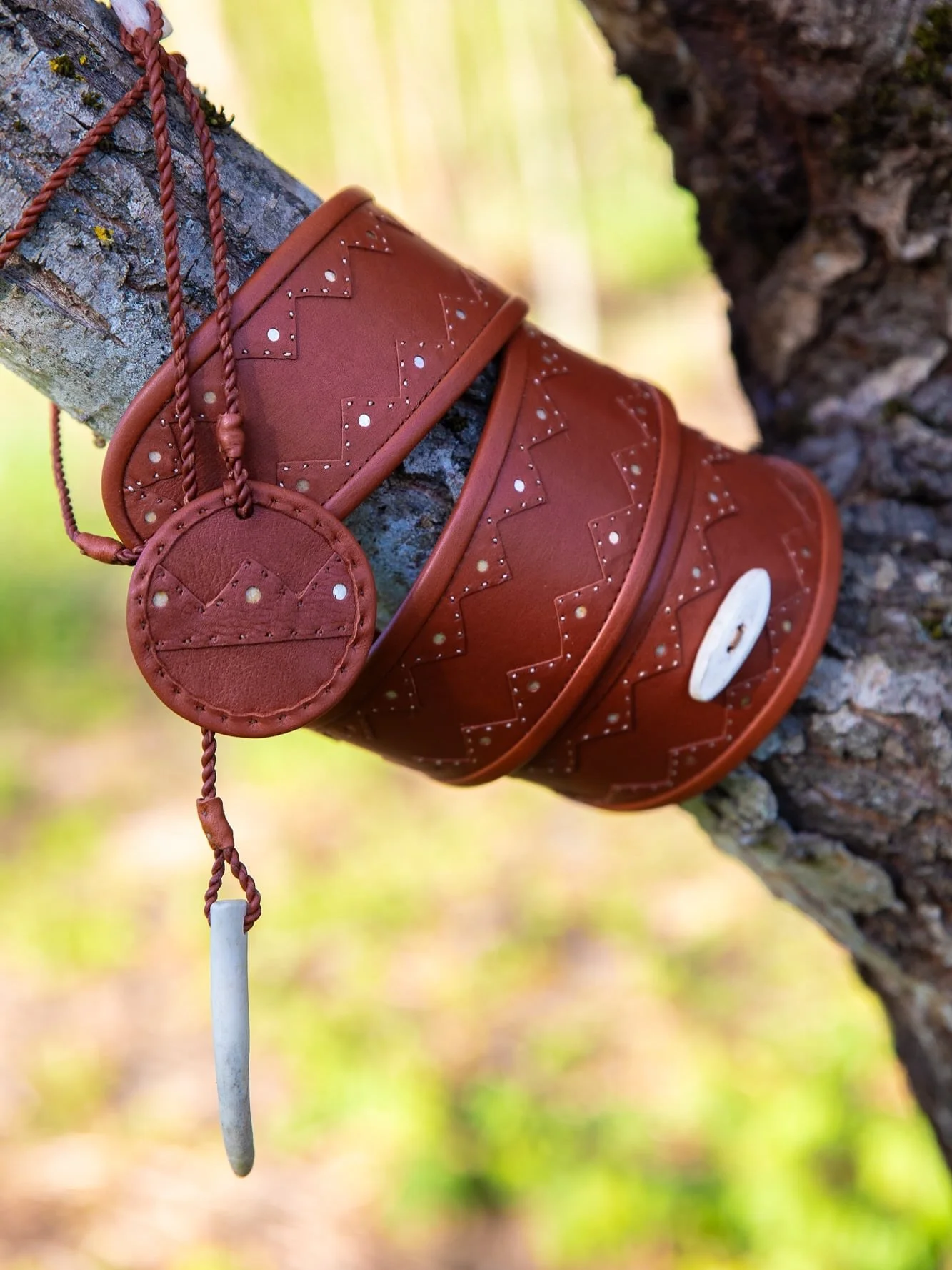 🤎
.
.
.
.
#s&aacute;pmi #samisk #duodji #reinskinn #kr&aring;kes&oslash;lv #koftebelte #troms&oslash; #troms&oslash;by #finnmark #k&aring;fjord #g&aacute;ivuotna #olmm&aacute;iv&aacute;ggi #manndalen #altakommune