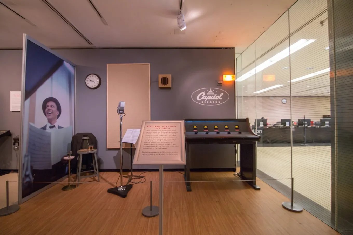 312155-3-8-15-sinatra-studio.jpg.webp