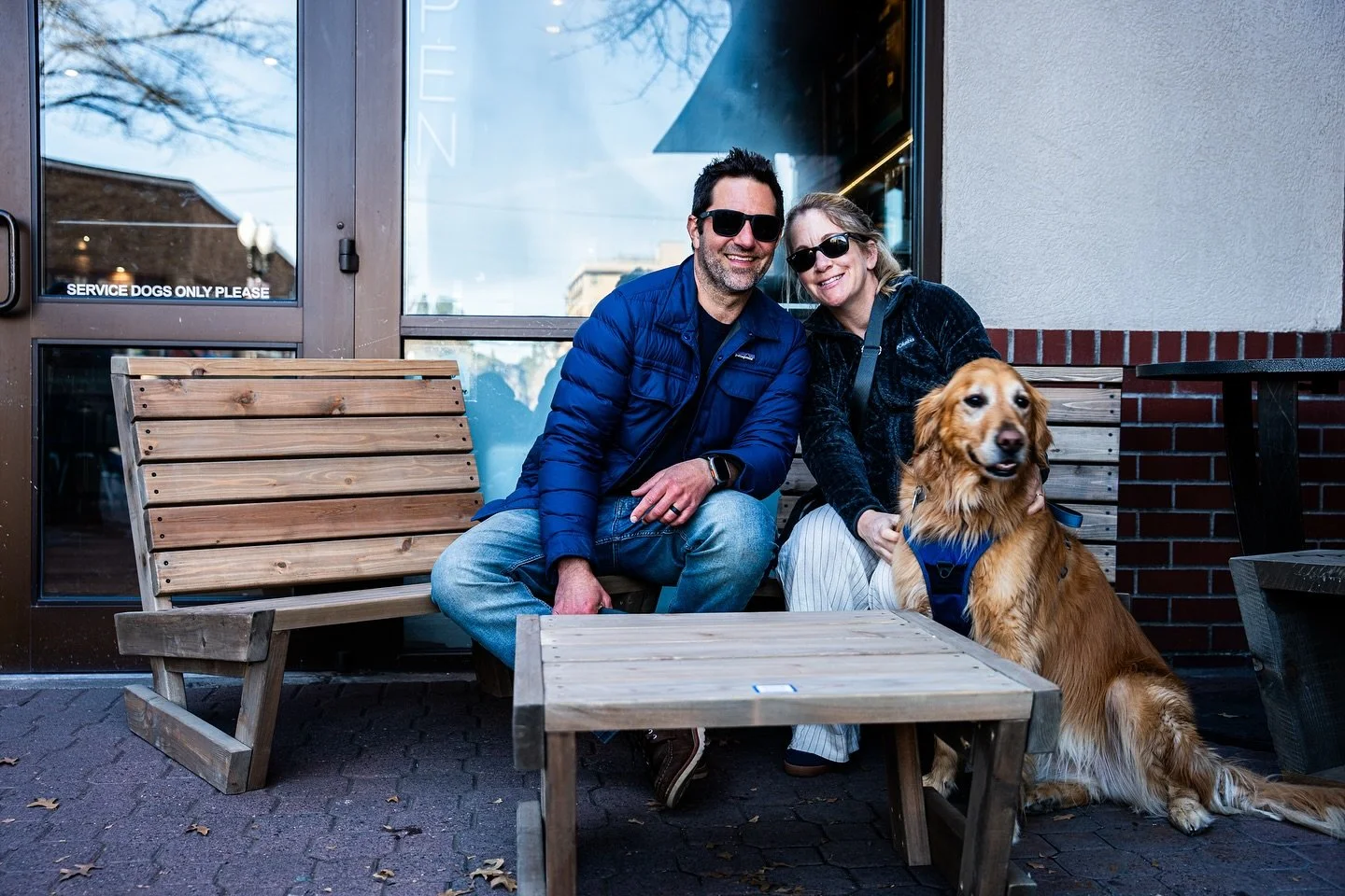 Chairs built for coffee, conversation, and canine companions 🐾☕

Shoutout to this awesome crew for kicking back in style during First Friday at Bellatazza a few weeks back.

Handmade in Bend. Built for moments like this.

#HycutzFurniture #MadeInBen