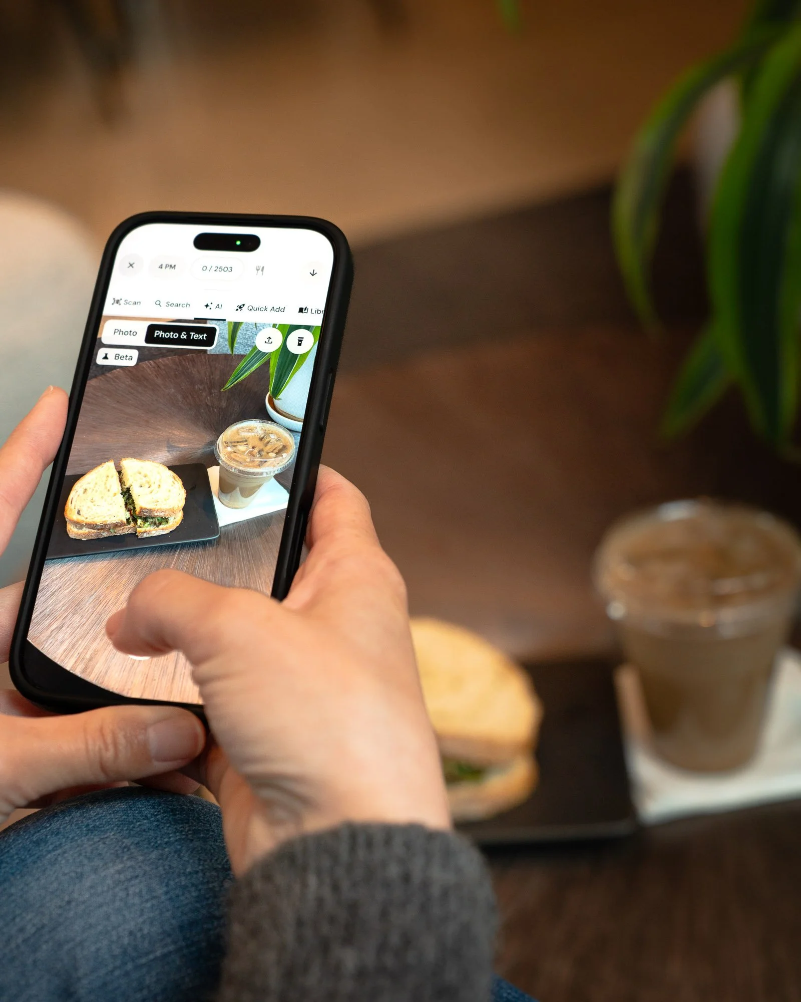 Reece-Media-Active Lifestyle-and-Health-MacroFactor-App-Spec-Shoot-Cafe-2.jpg