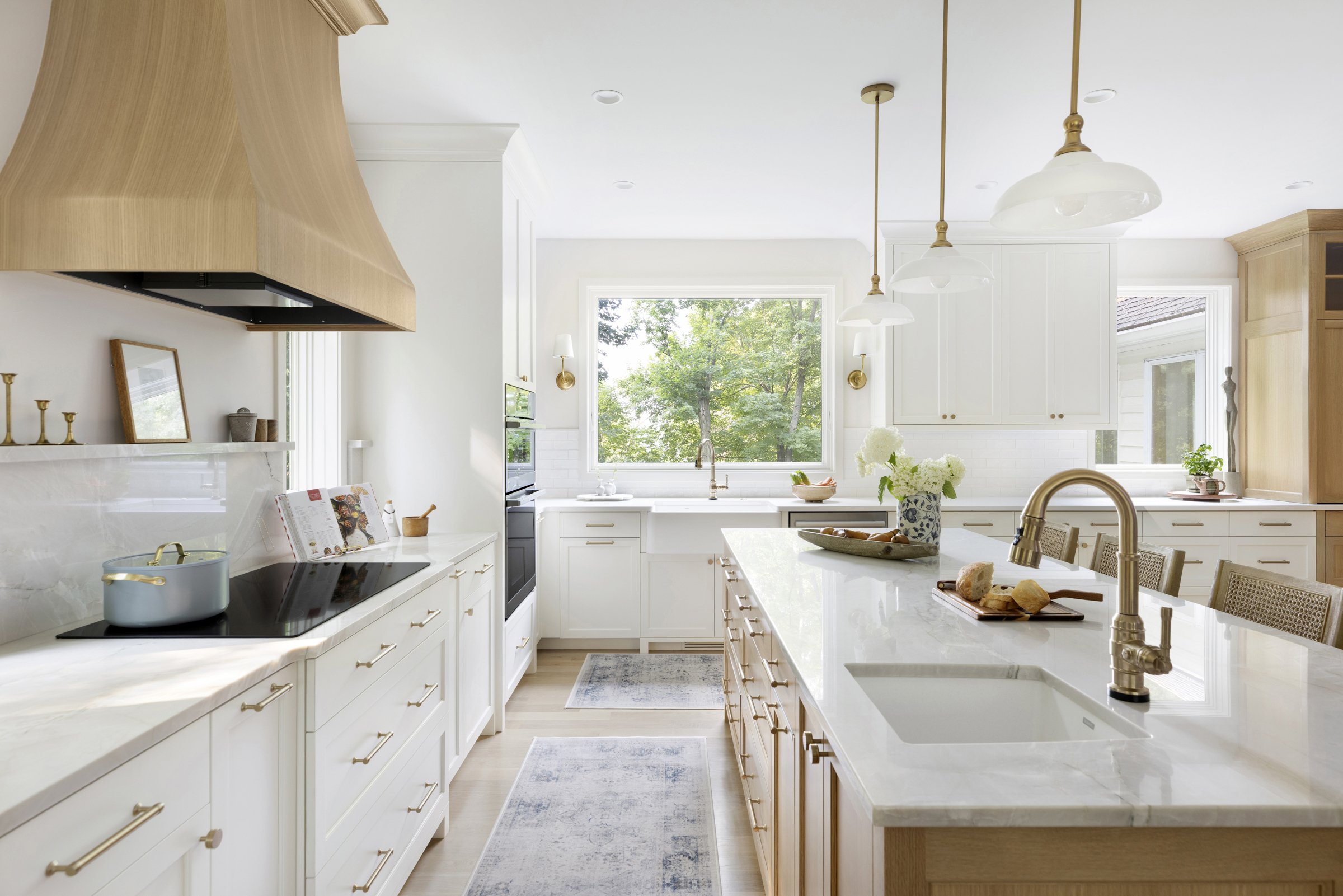 Lake Country Builders + Marceau Interiors_Carrie Ln_012.jpg