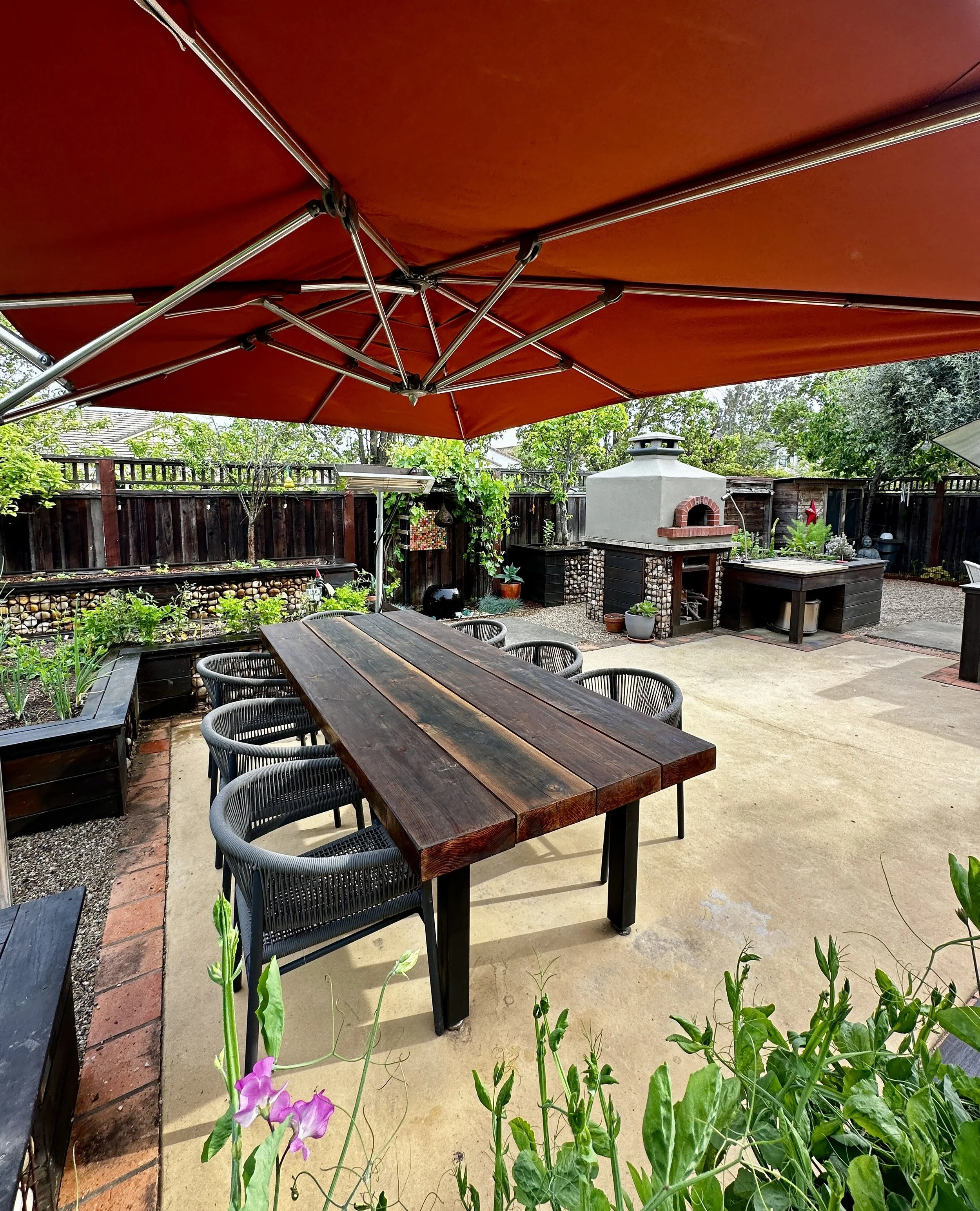 Autumn_Dining Vert.JPG