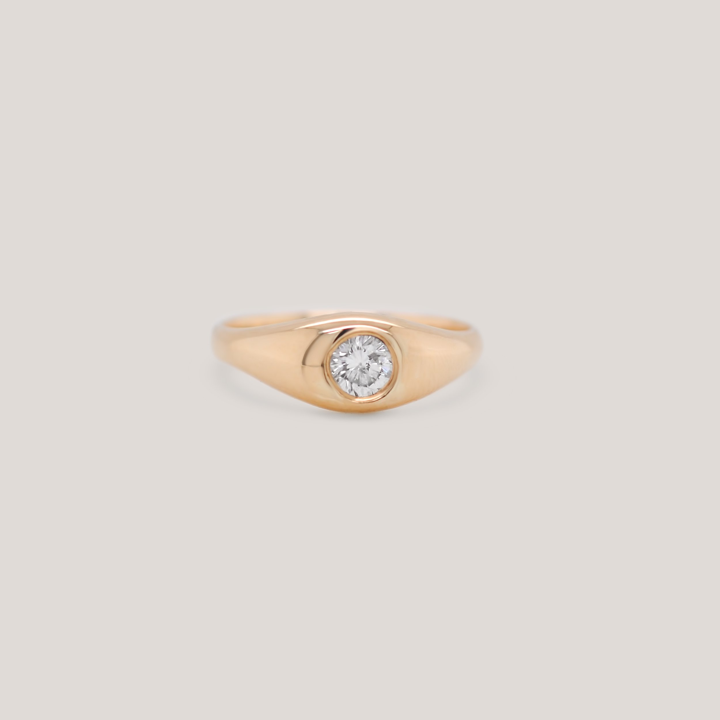 Kalí Diamond Signet Ring