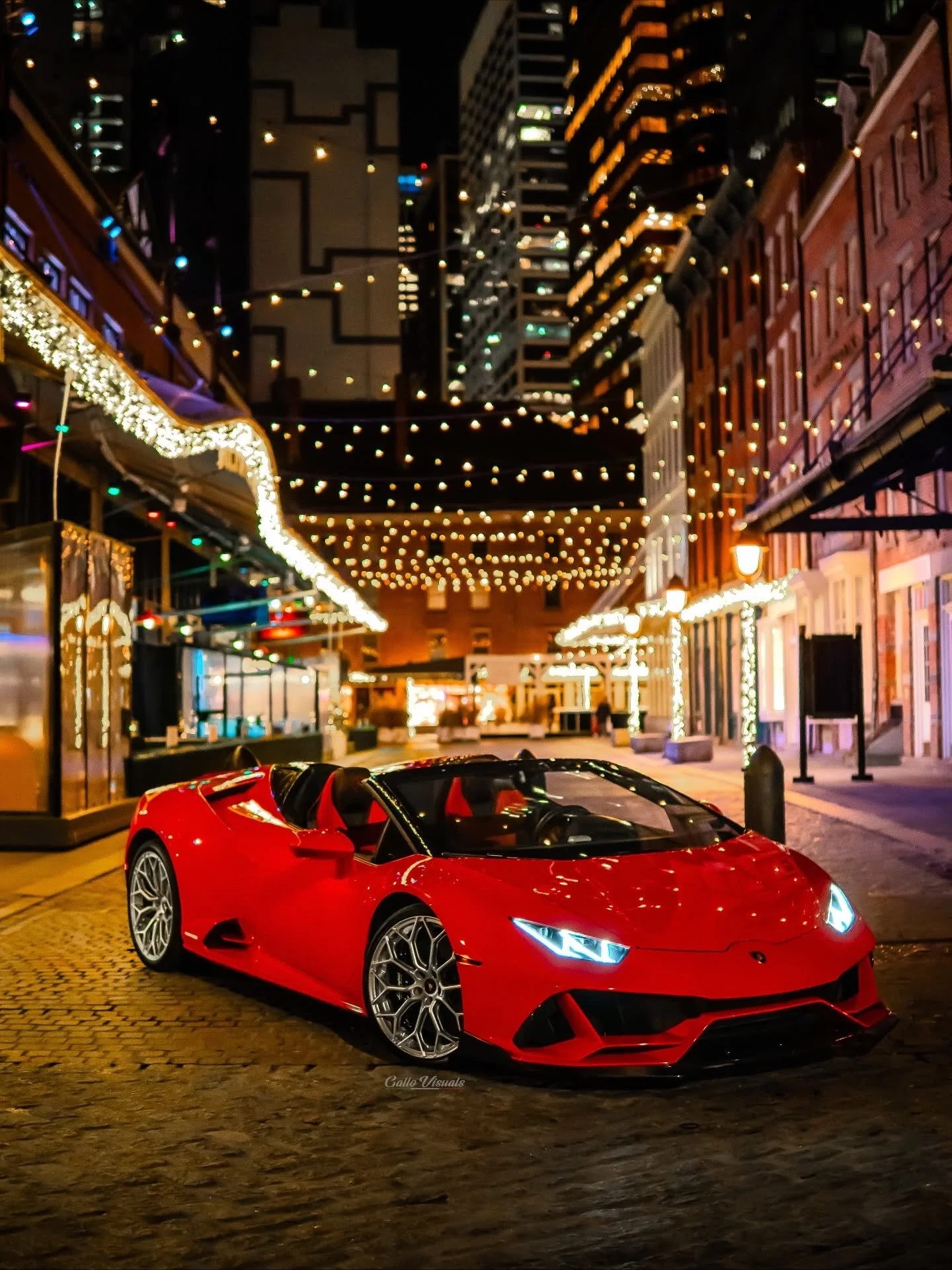 Italian engineering. The Hurac&aacute;n EVO in its most refined form. 🌆

-
-
-
-
-
#Huracan #HuracanEVO #Lamborghini #LamborghiniHuracan #Lambo #LamboLife #LamboGang #Supercar #ExoticCars #SupercarLifestyle #ItalianExotic #V10Power #CarPhotography #