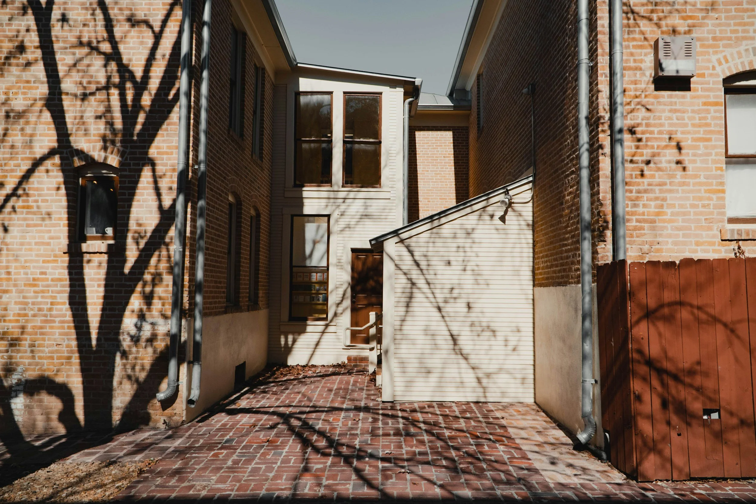 San Antonio Housing Market Update: More Listings, More Builder Pressure, and a Market That Still Hasn’t Broken Loose