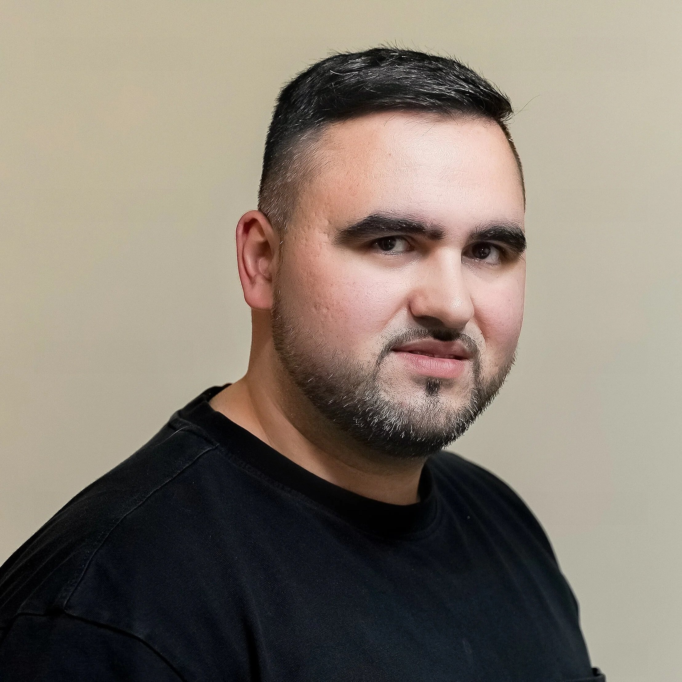 Gulfarm Ahmed – Soft Confident Smirk