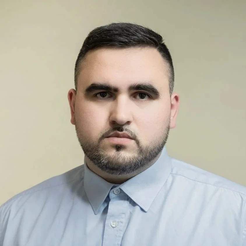 Gulfarm Ahmed - Neutral Serious