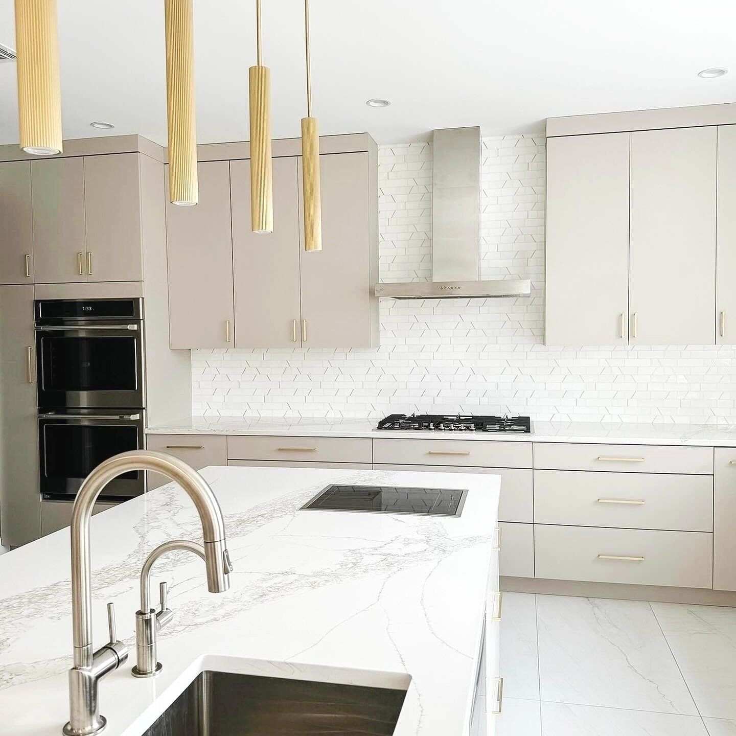 michalmiarainteriors_1715862104_3369217990711420837_2992330853 (1).jpg