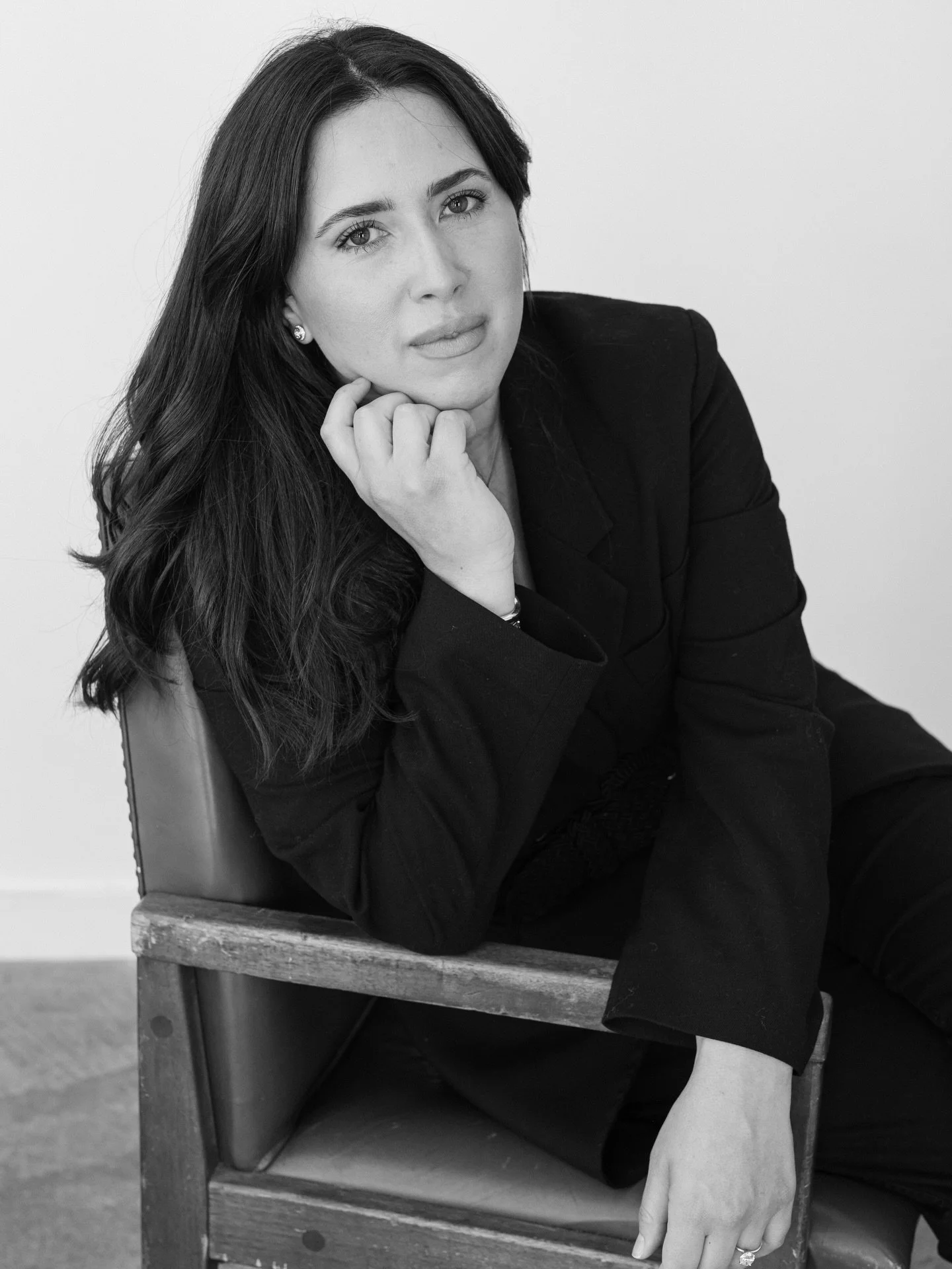 Team Introduction! 

𝐕𝐢𝐜𝐭𝐨𝐫𝐢𝐚
𝘋𝘦𝘴𝘪𝘨𝘯𝘦𝘳 𝘢𝘯𝘥 𝘊𝘰-𝘍𝘰𝘶𝘯𝘥𝘦𝘳

Guided by a lifelong passion for creating beauty, Victoria began her creative journey in Interior Design, where she discovered the transformative power of thoughtfully