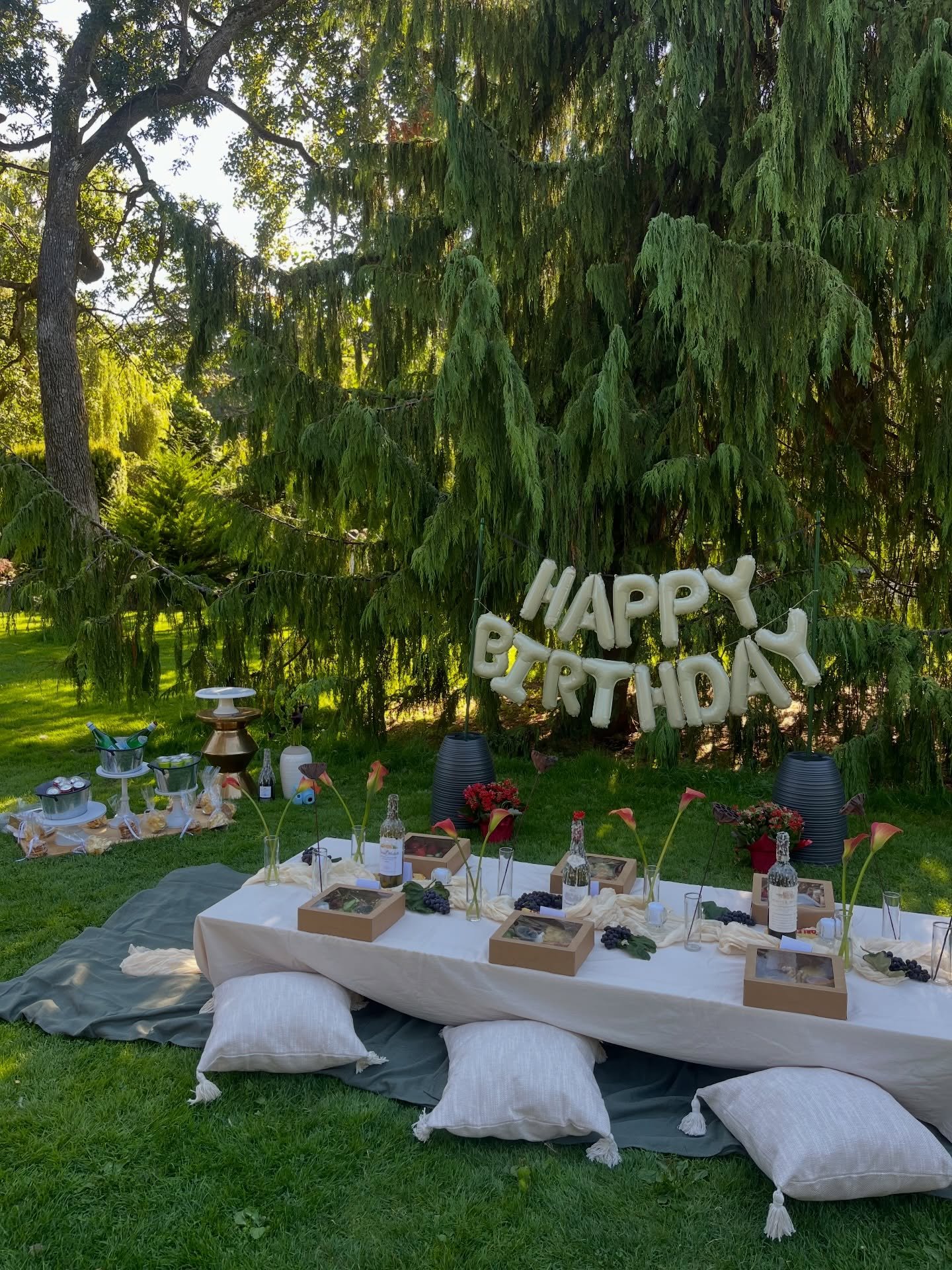 As the sun begins to linger a little longer in the day, we find ourselves drawn to moments like this.

Slow afternoons, shared plates, and a table set with intention.

These are the moments we love to create.
You enjoy the company, we design the expe