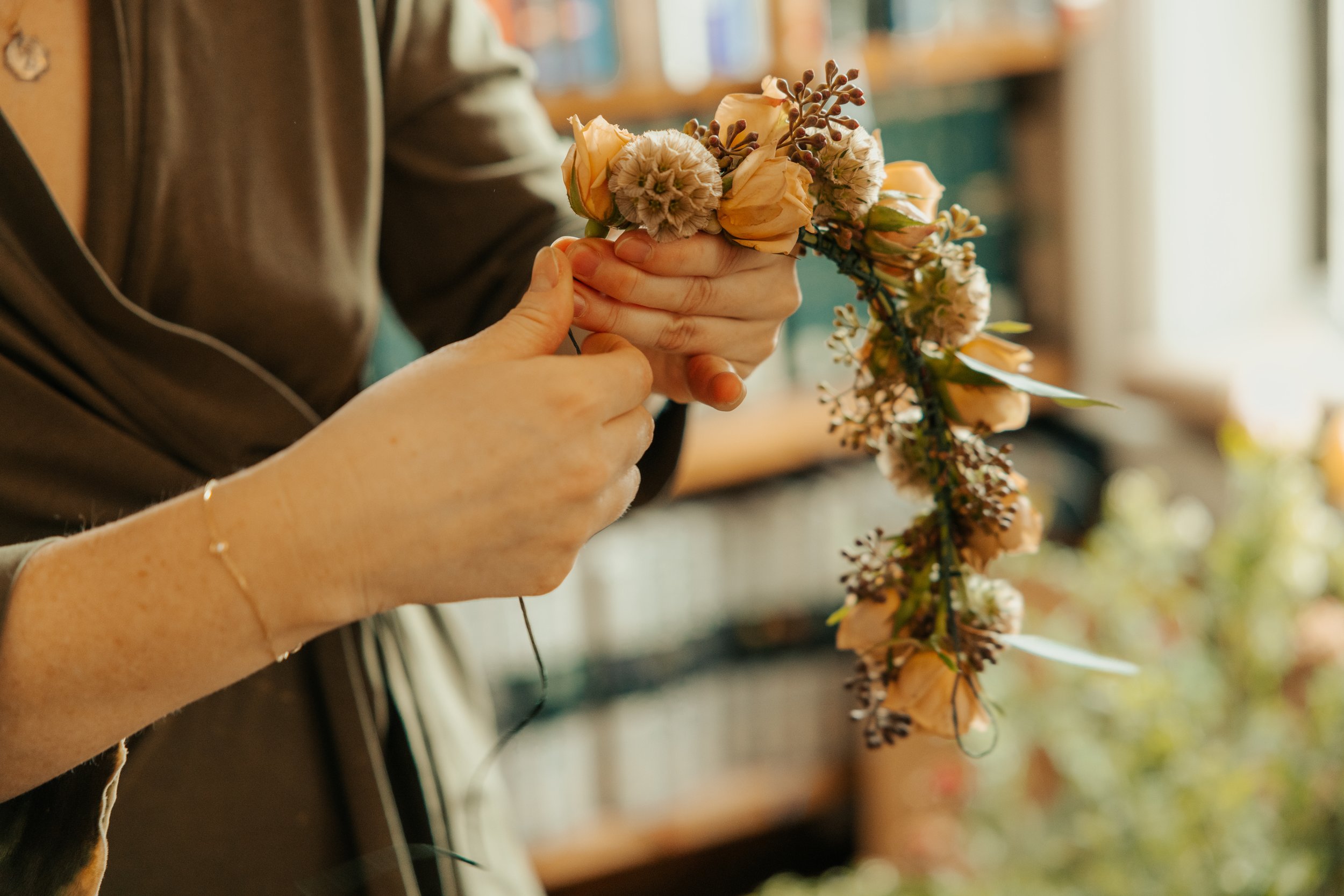 grassroots pic 23 horizontal making wreath.jpg