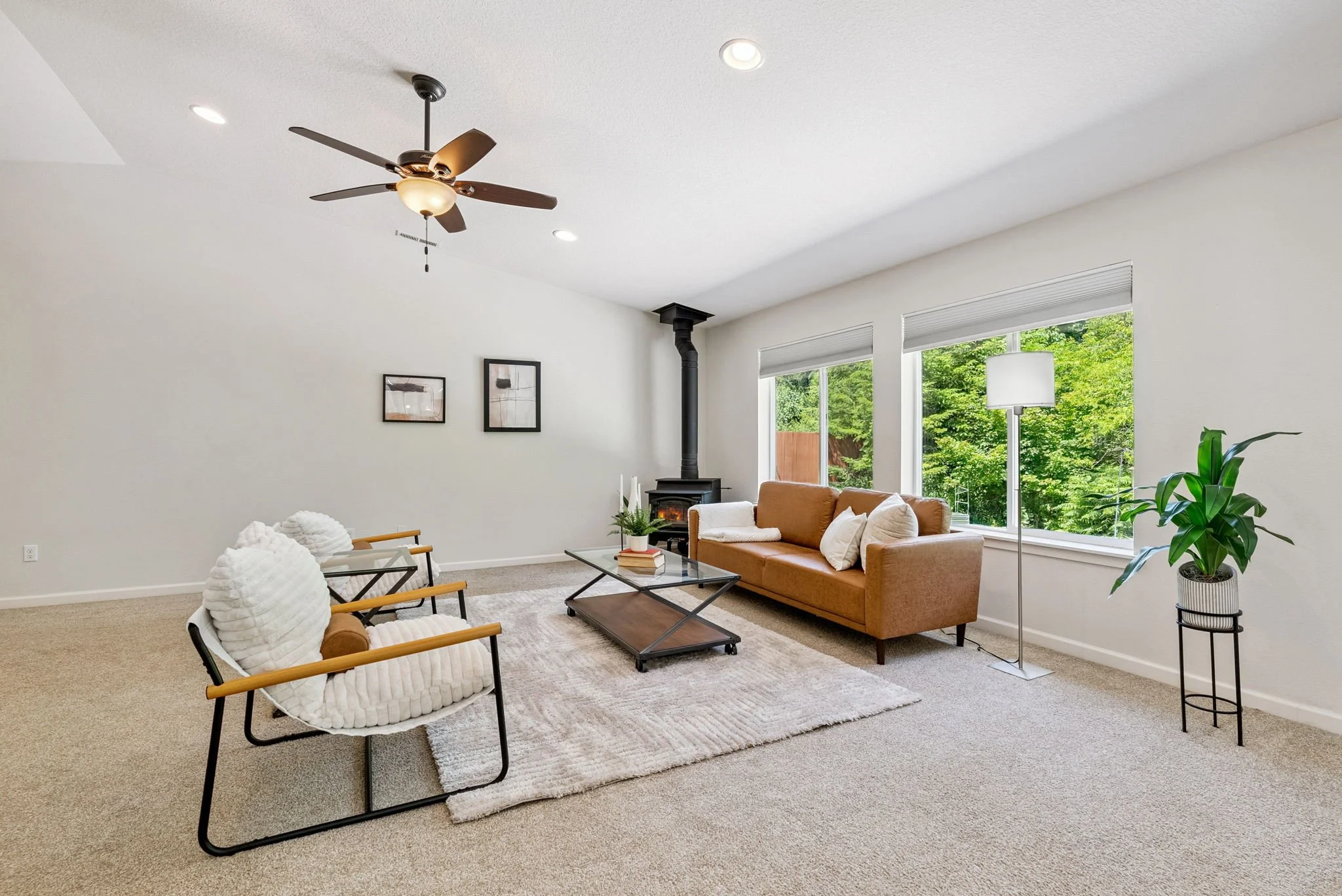 13-web-or-mls-202_Edgewater-006.jpg