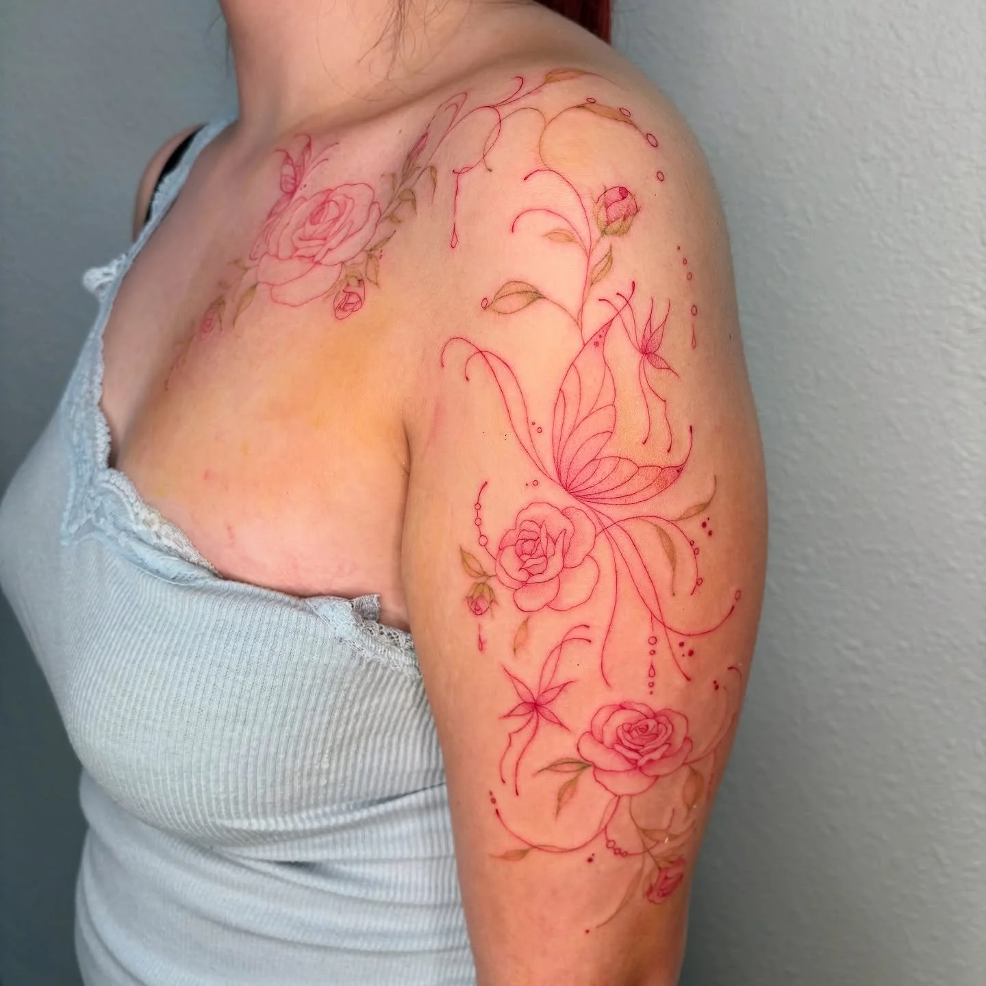 🩷 thank you Leslie 💚 I might be in love with color now&hellip;. 

📍Kensho Ink on E Flamingo 

💌 tattoo inquiry form in bio 

#finelinetattoo #finelinetattooartist #kenshoink #liliantatau #lasvegastattooartist #lasvegasfinelinetattoos #lasvegasfin