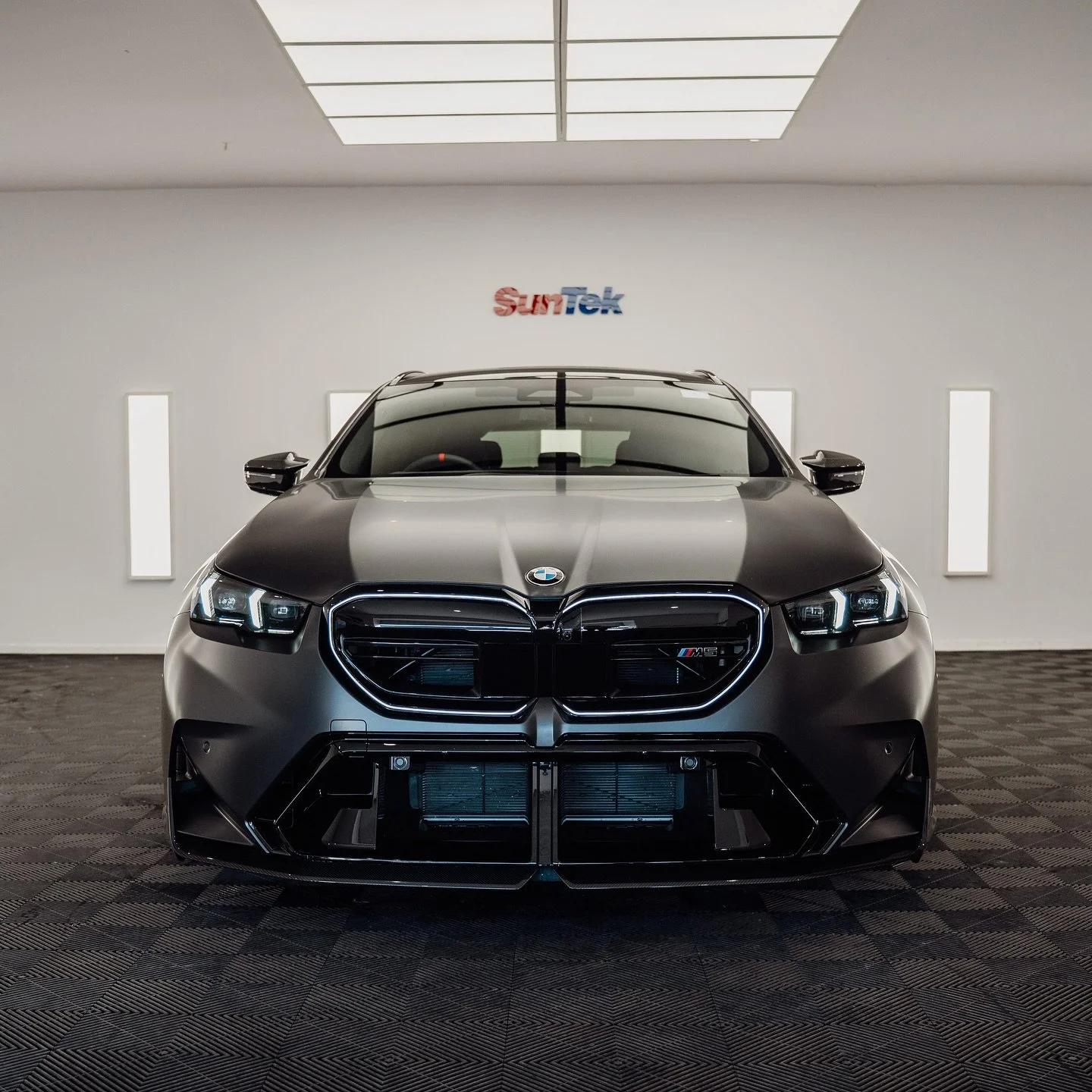 Full car PPF carried out on this brand new bmw M5 touring - protecting this expensive exclusive paintwork with satin PPF 

#BMWM5Touring #BMWM5 #SatinPPF #MattePPF #PPFInstallation #PaintProtectionFilm #CarDetailing #LuxuryCarDetailing #BMWDetailing 