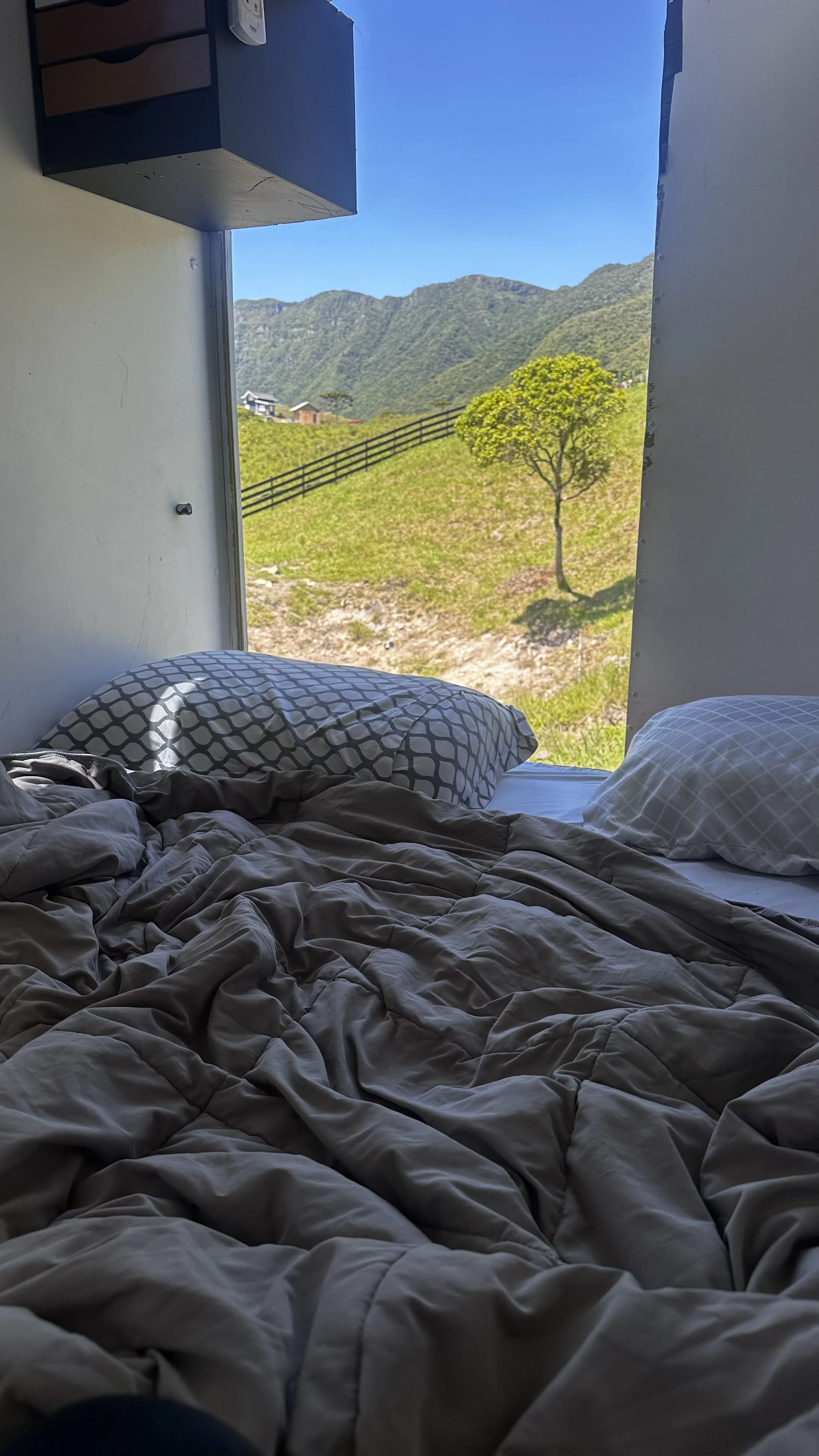 Experiência Única de Hospedagem em TRAILLER