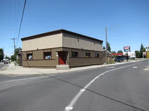 Illinois Ave Bar & Grill photo