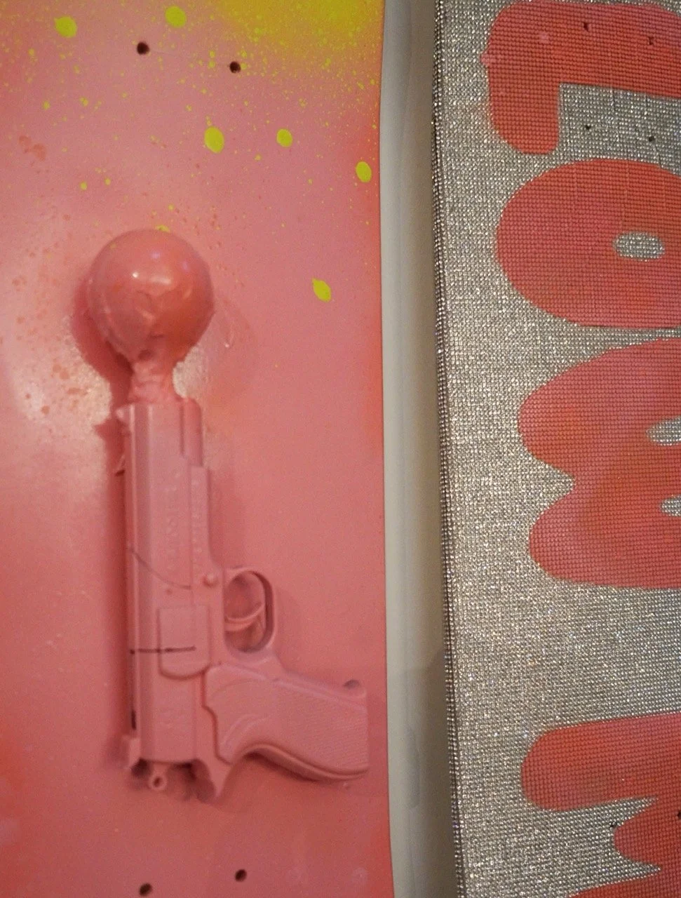 2_candy_bubblegun_3 Large.jpeg