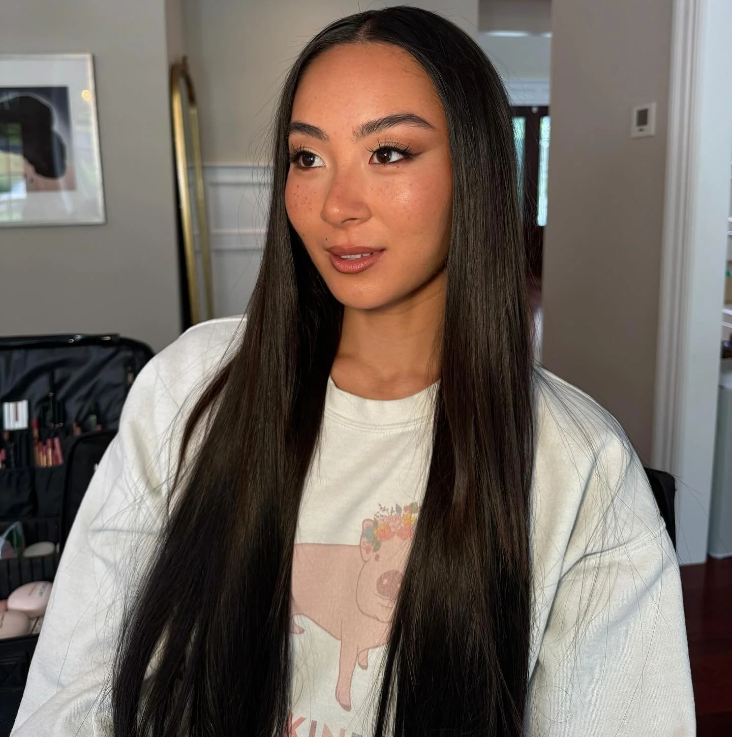 It&rsquo;s a fish girl summer @claudiali @thevin.store 

Hair by @leannacartierhair 

#hamptonsmakeupartist #makeupartist #naturalmakeuplook #palmbeachmakeupartist  #creator
