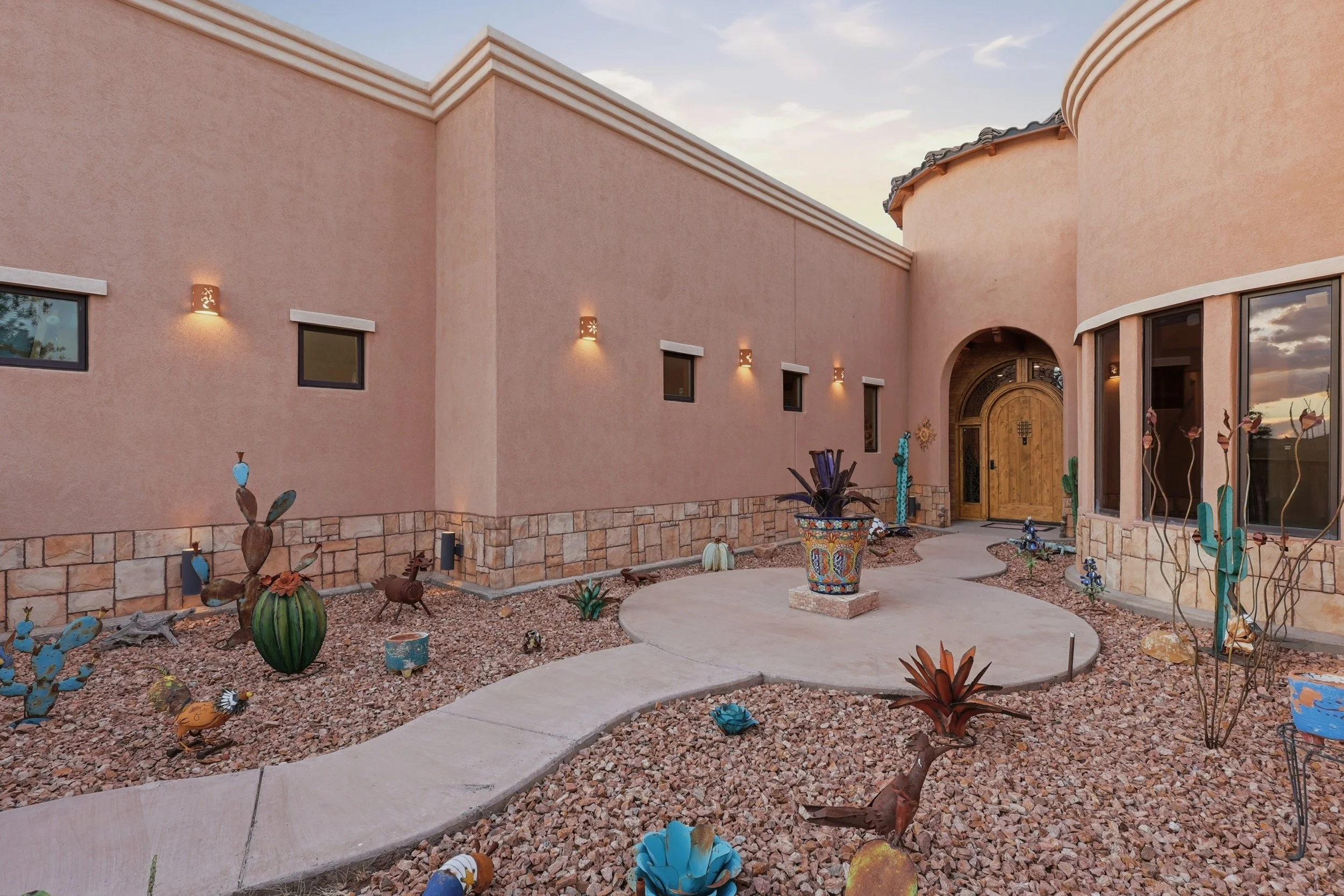57_front courtyard.jpg