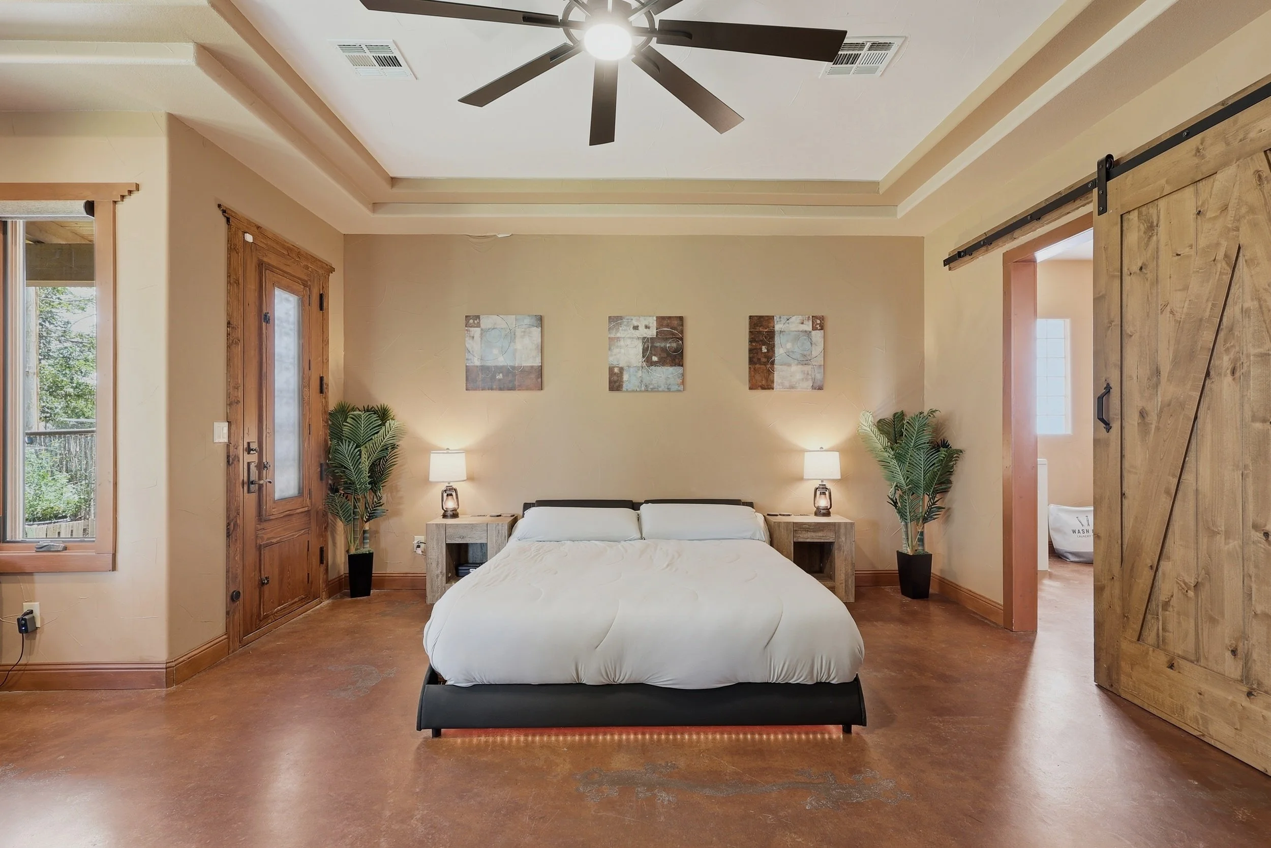 15_primary bedroom.jpg