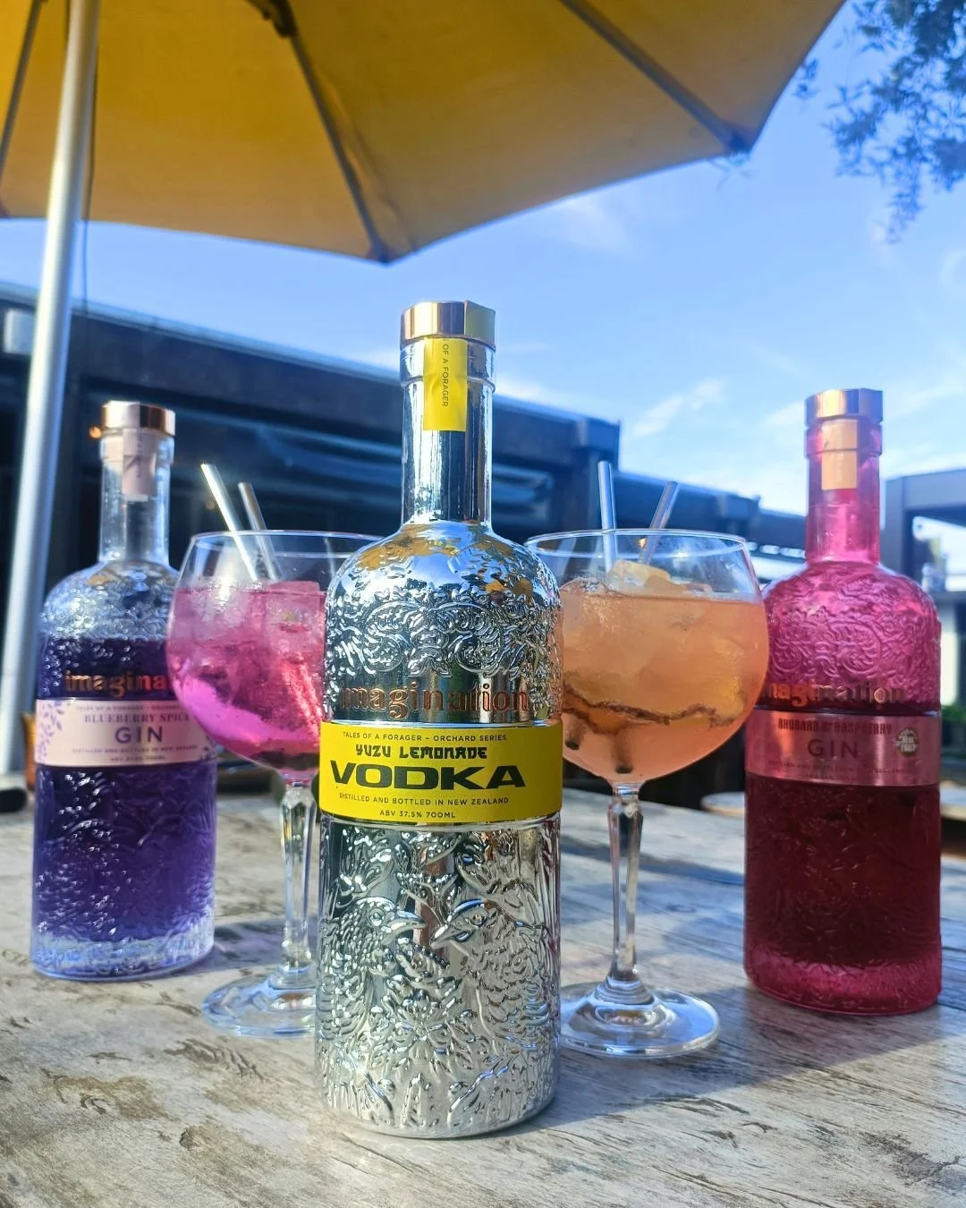 Sun&rsquo;s out, umbrellas up, gin balloons are happening 🍸☀️

We&rsquo;re pouring big, beautiful gin balloons made with Imagination Gin.. light, fresh, and very easy to say yes to.
Not a gin fan? No stress. You can swap it for their amazing new yuz