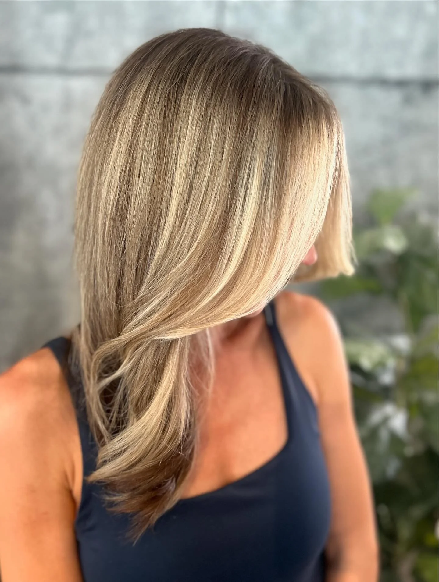 A little brightness goes a long way, this look was definitely the highlight of our week☀️😉

Stylist💇&zwj;♀️: Deanna
&bull;
&bull;
&bull;
📞 (905) 527-4080
🖥️ www.maddisonave.com
📩 DM

#hair #wedding #style #shwarzkopfprofessional #hairdresser #ha