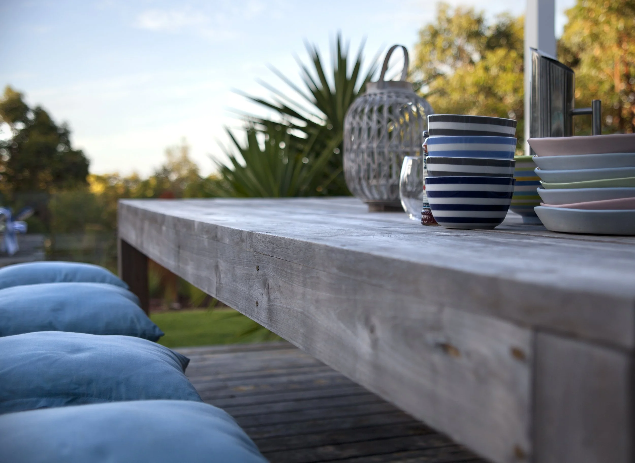 outdoor dining table Phil.JPG