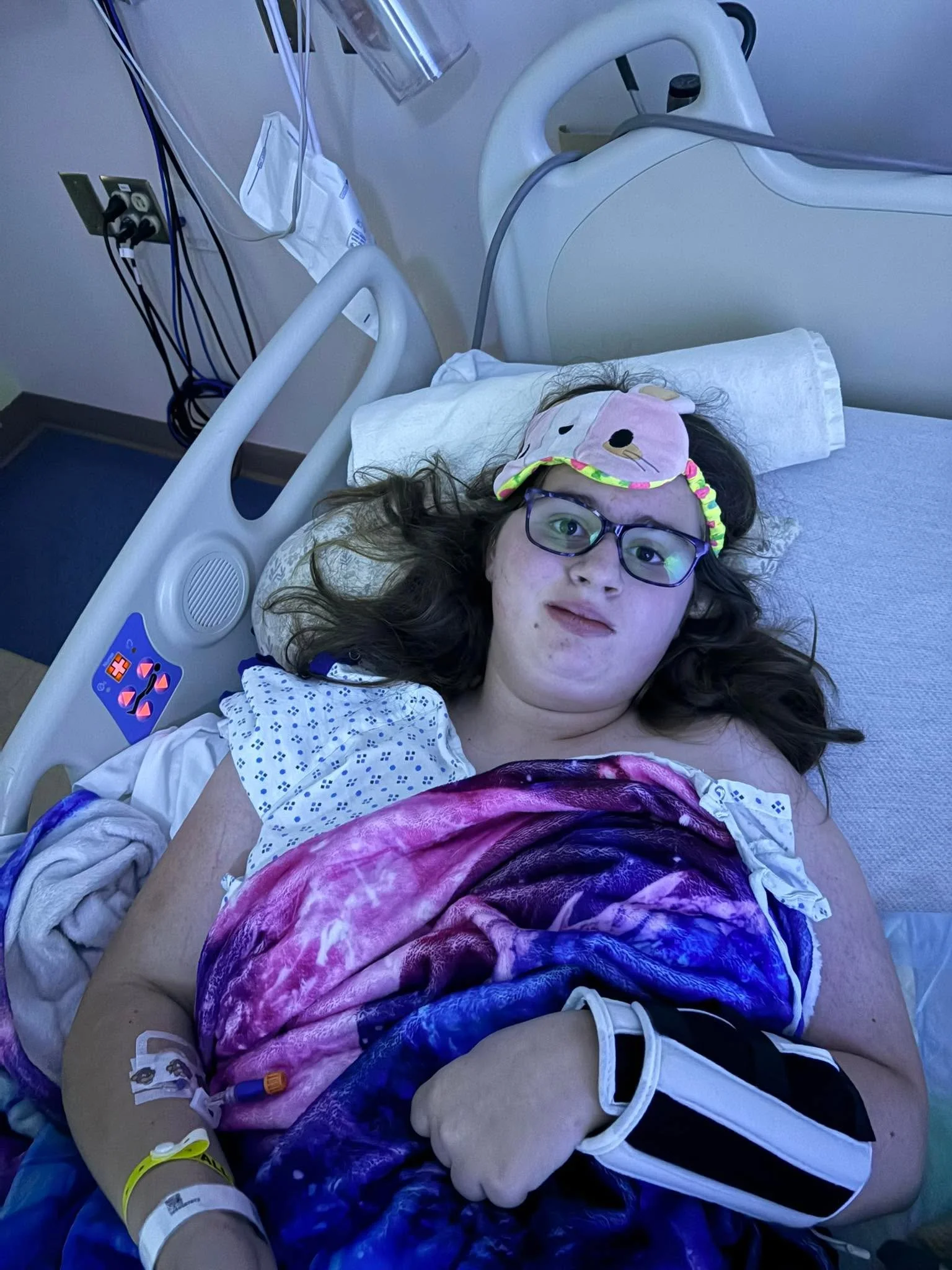 Everything went as planned with the surgery. As expected, Soph is in quite a lot of pain today. We need to see if we&rsquo;re able to transfer to a bedside commode (without putting any weight on her left leg), so that will be the obstacle for today. 