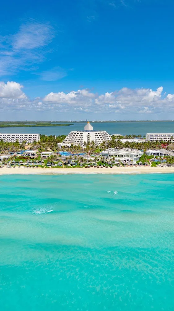 The-Pyramid-Cancun.jpg