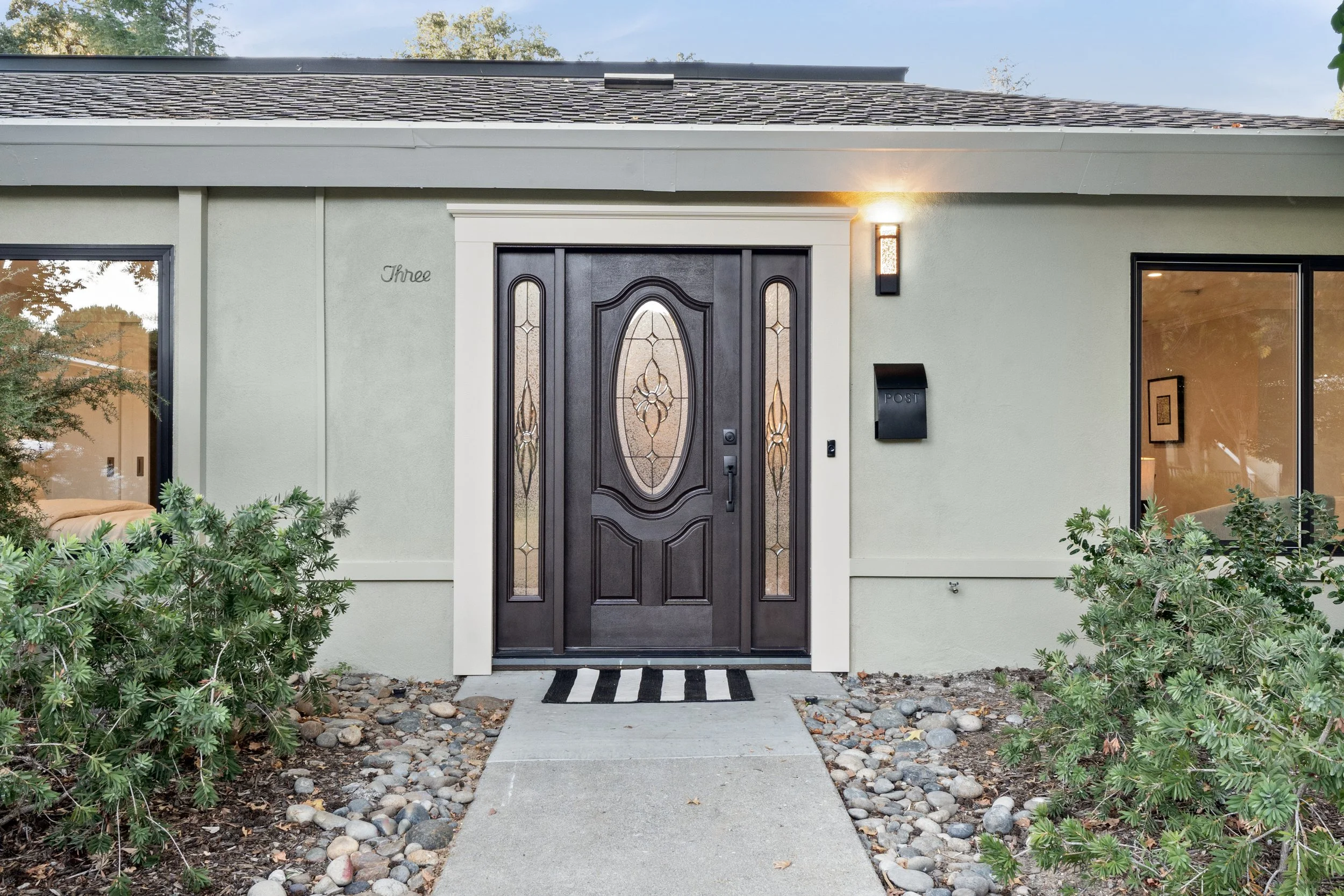 Exterior 4.jpeg